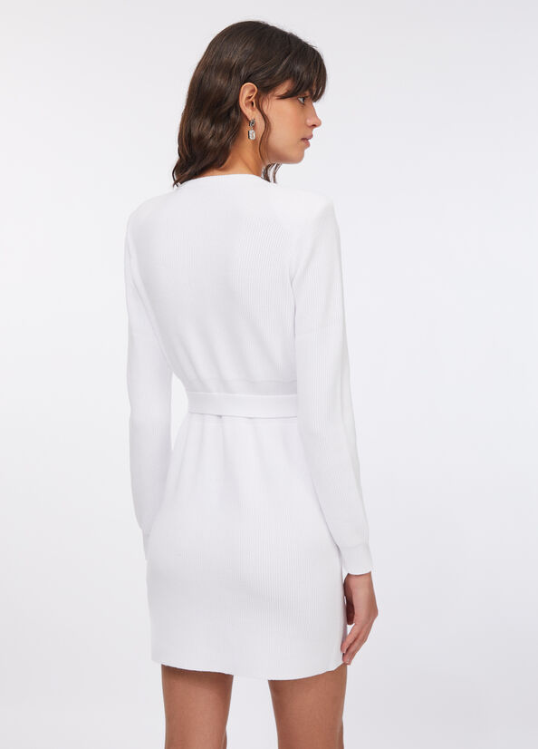 Abito in maglia con spalline imbottite