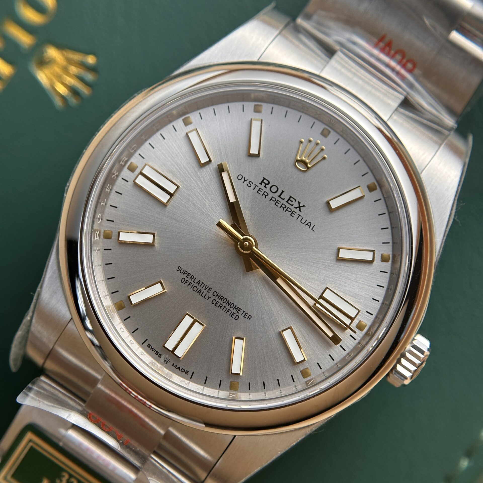 Rolex Oyster Perpetual 124300 316L Steel Silver Dial 41mm Oyster KGF Replica