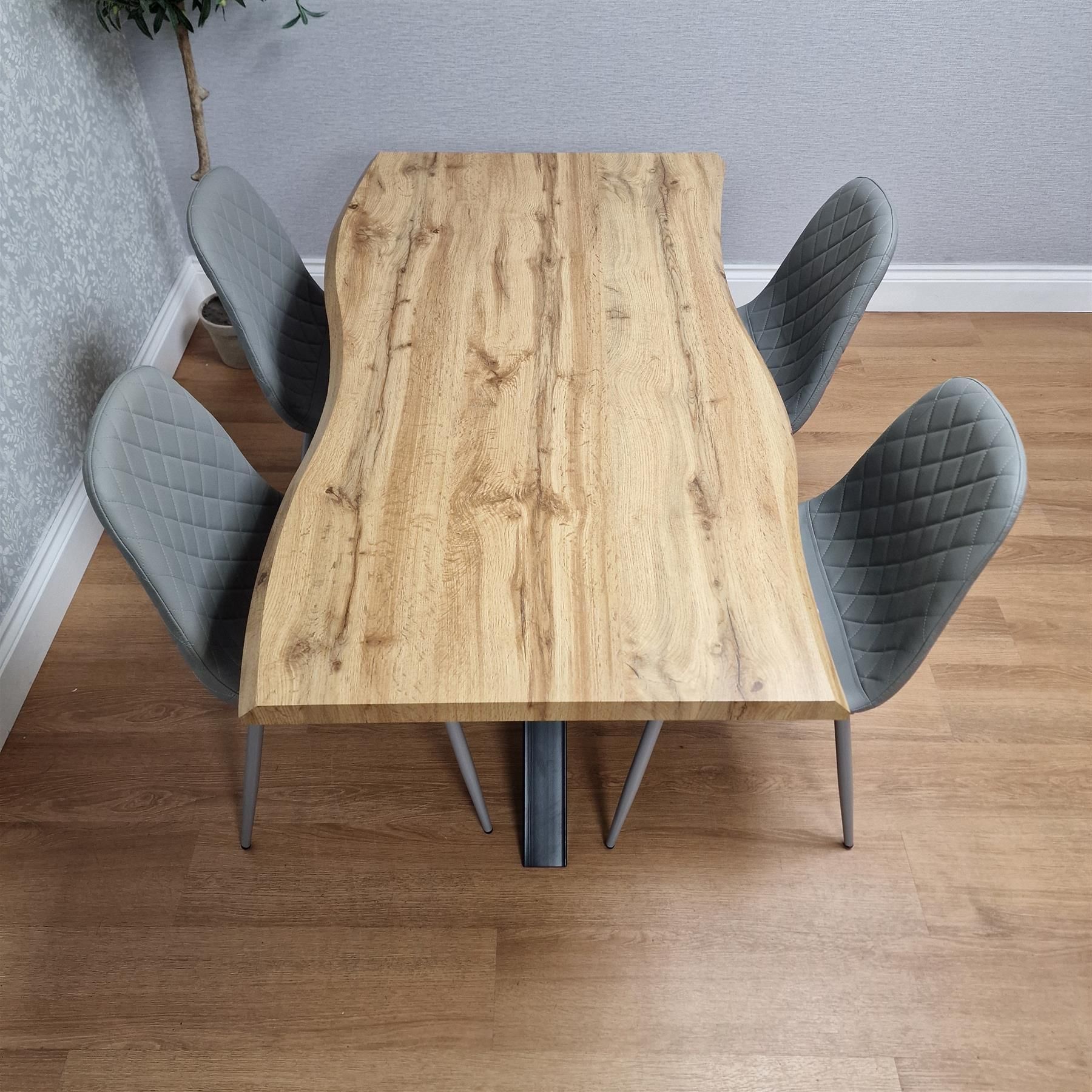 KOSY KOALA Modern Dining Table with 4 Grey Gem pattern Faux Leather Chairs