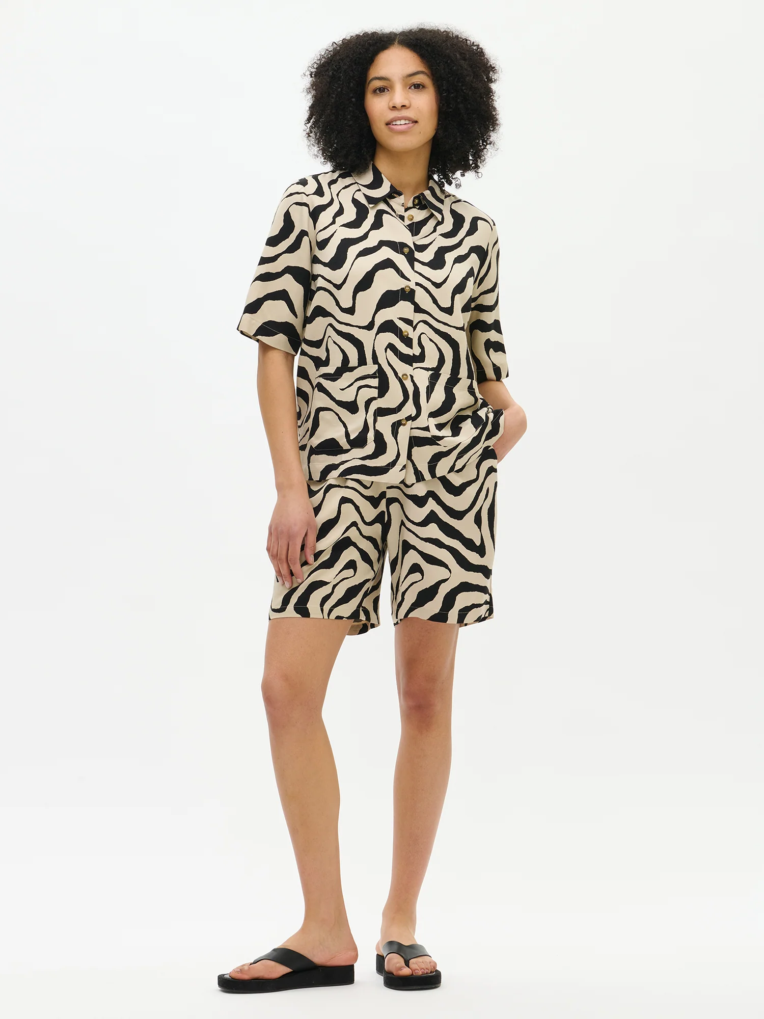 SAVANNA shortsit - beige