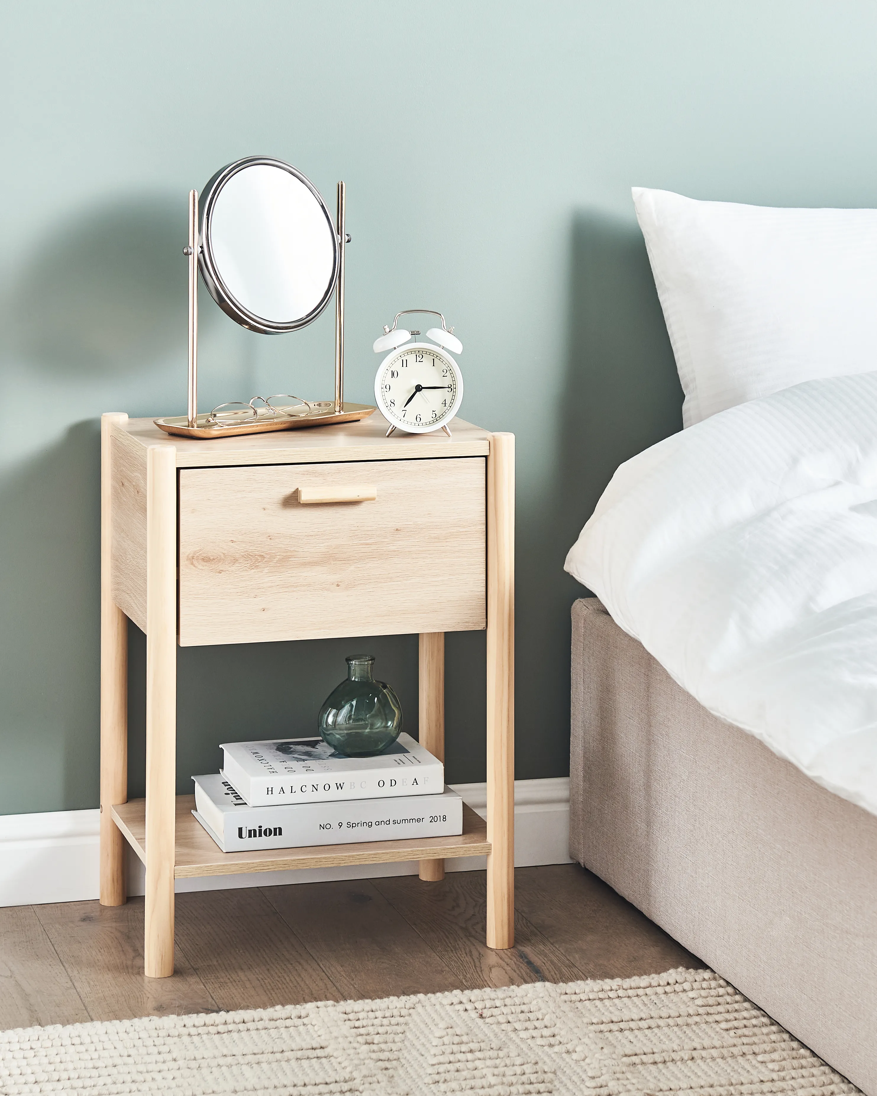 1 Drawer Bedside Table HOLDERVILLE Light Brown