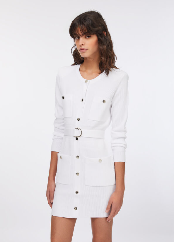 Abito in maglia con spalline imbottite