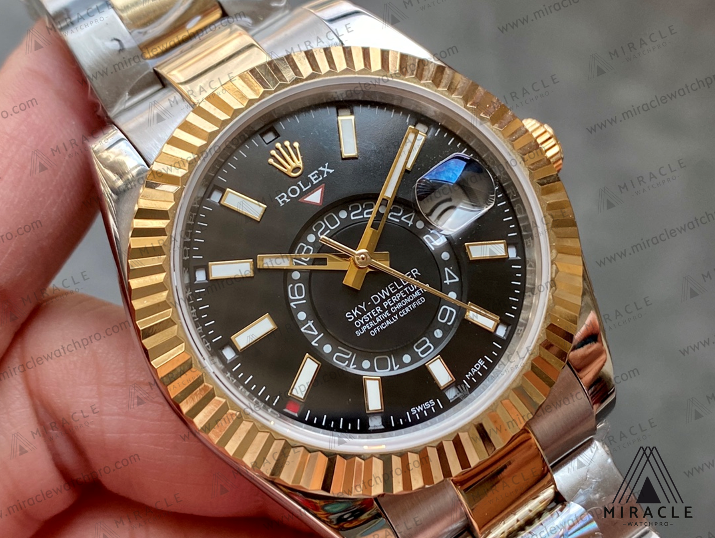 Replica Watch-ROLEX-Sky Dweller-REF.M326933-0002-ELITE CLONE-42MM