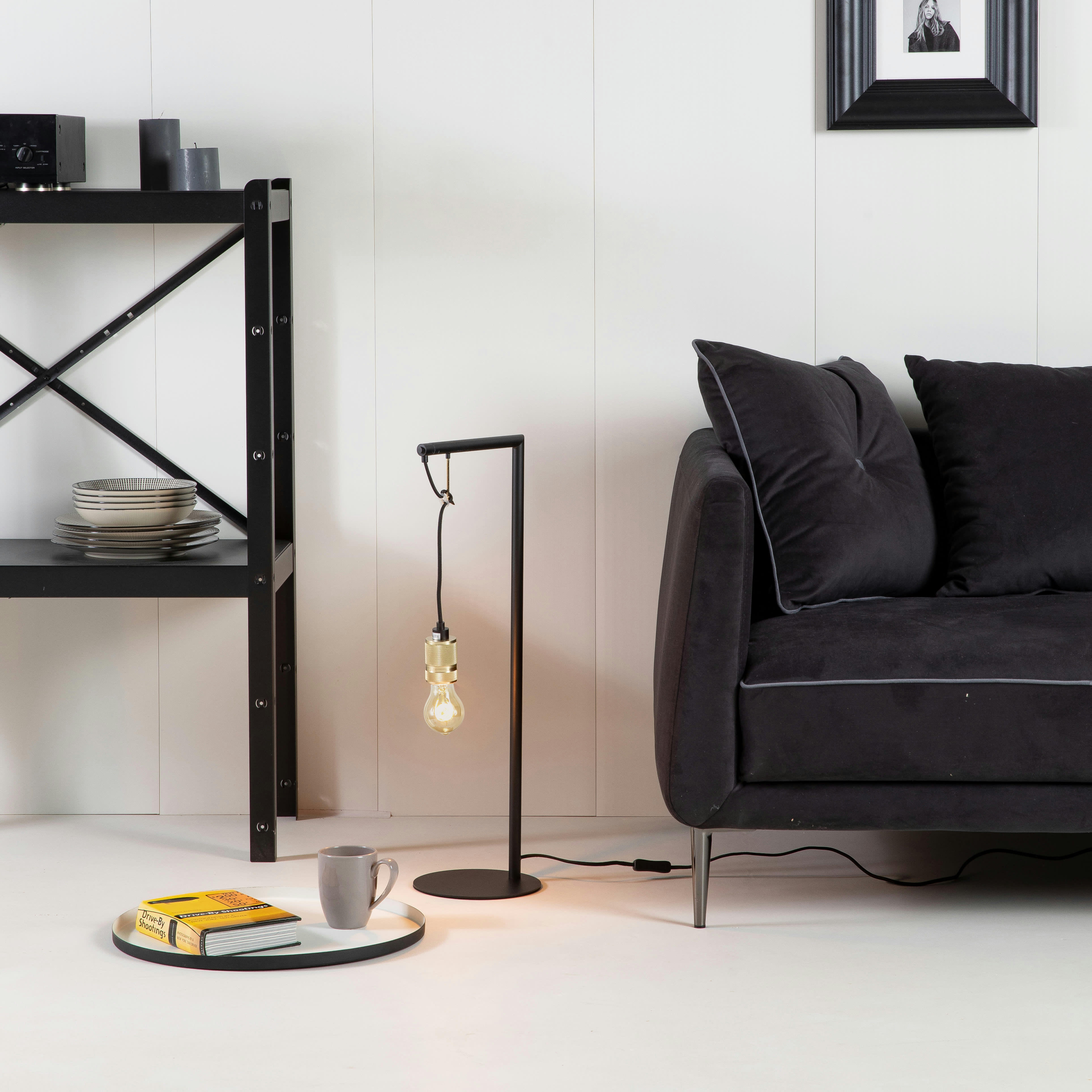 JILOV - Lampe de table en métal noir