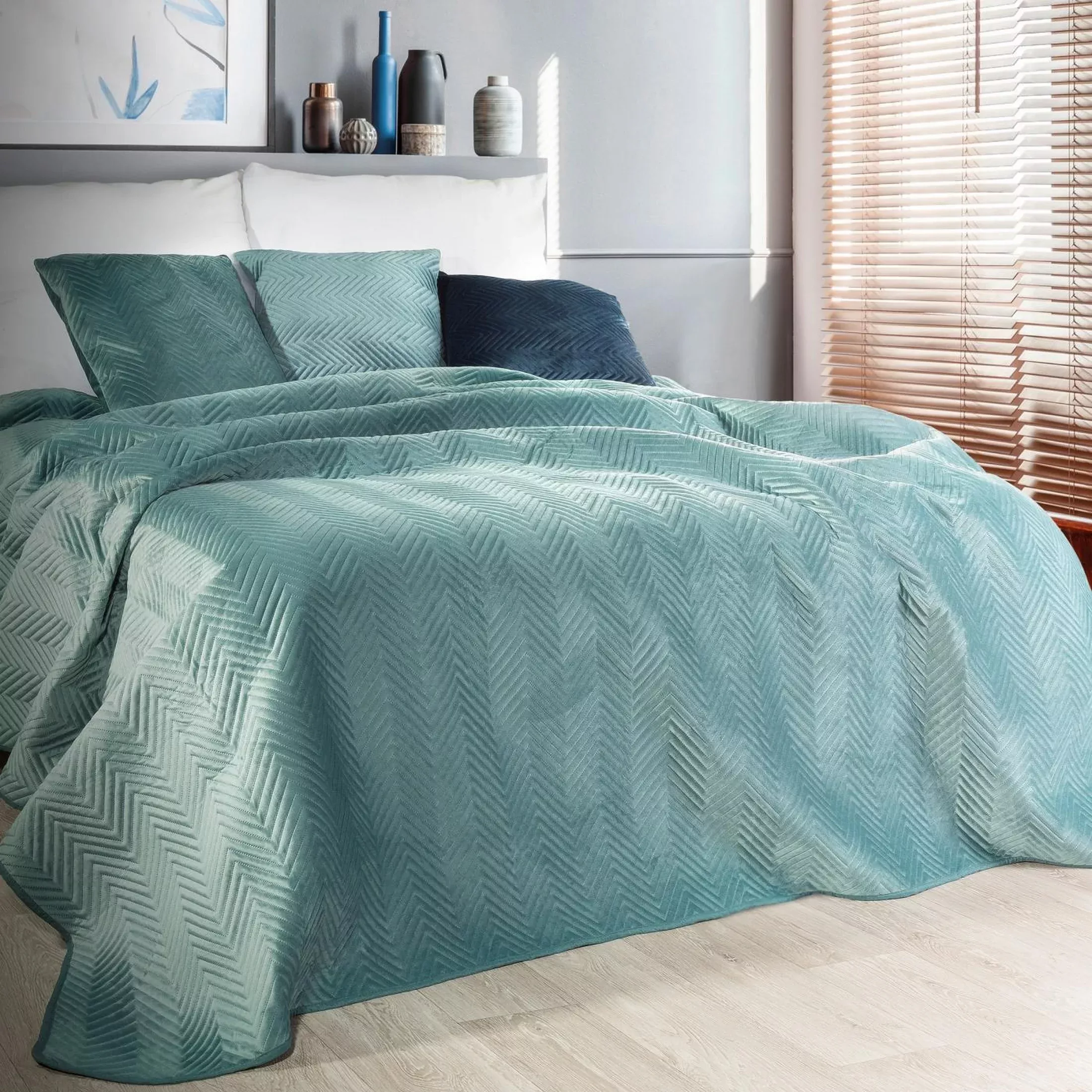 Narzuta welwetowa miętowa 200x220 cm pikowana w jodełkę metodą hot press SOFIA Eurofirany Premium