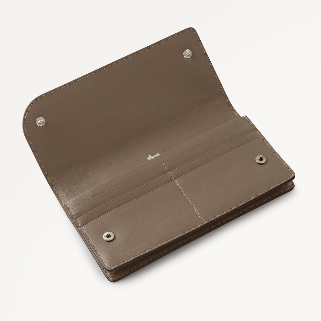 Pockets - Large Bifold Purse