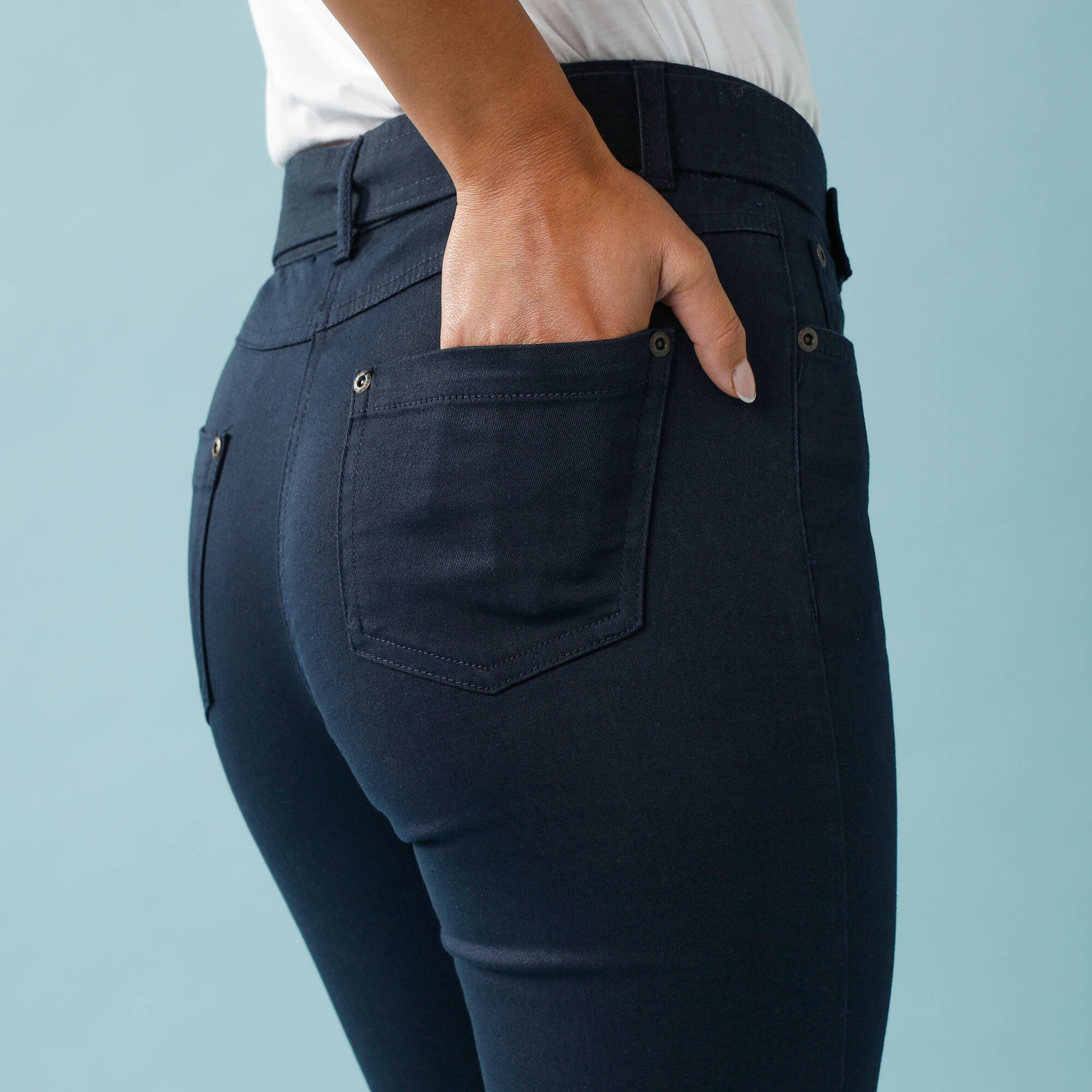 Pantalon droit, Spécial Petites