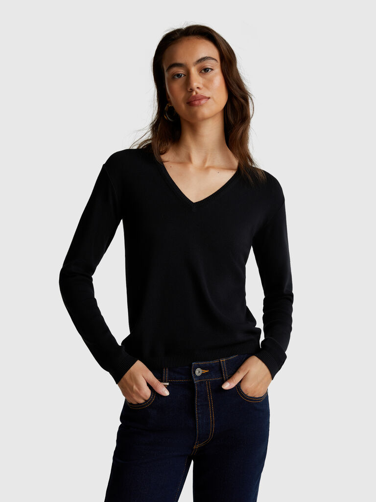 Sweater with V-neck in pure cotton