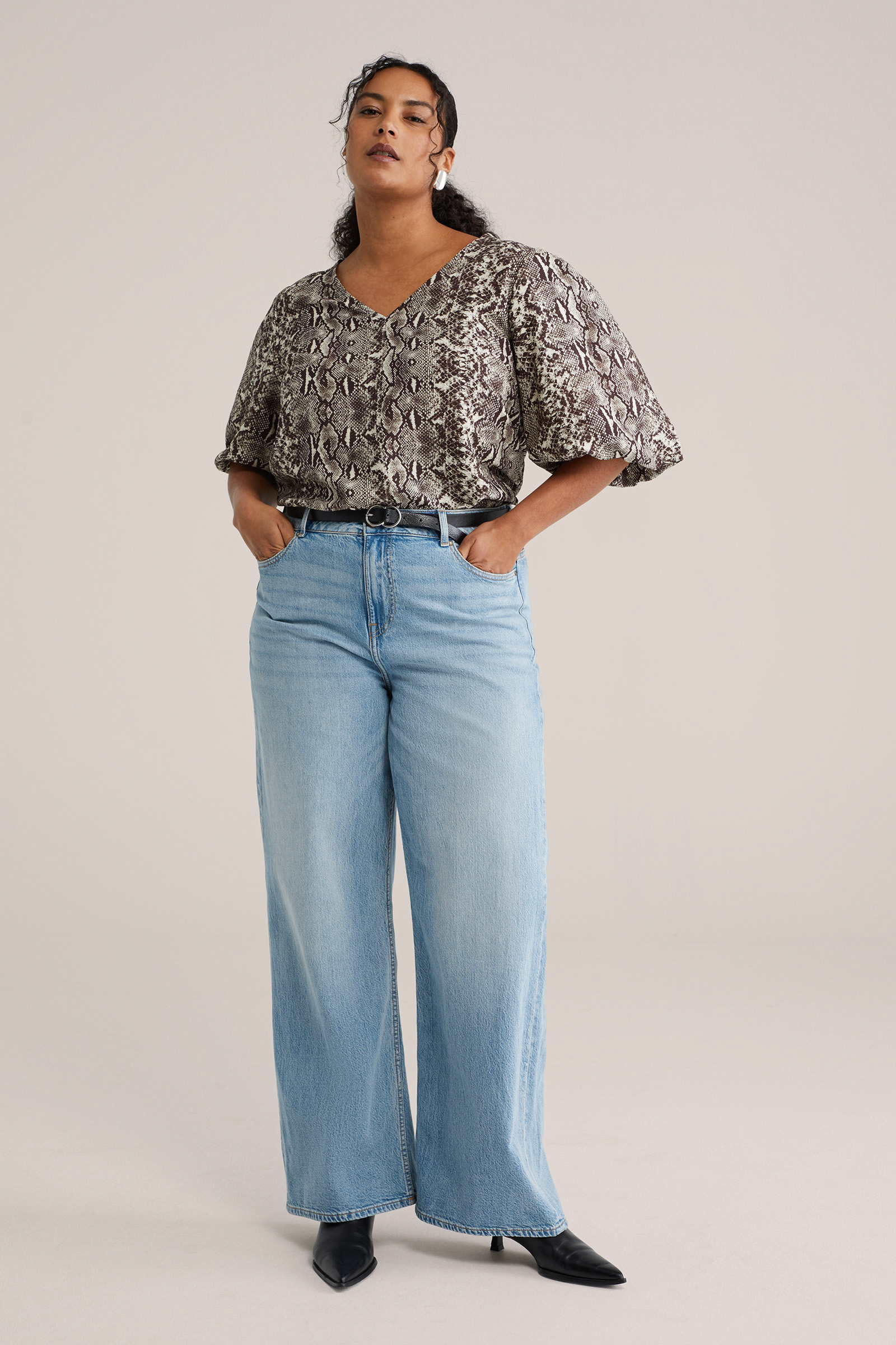 Dames blouse met slangenprint en ballonmouwen - Curve