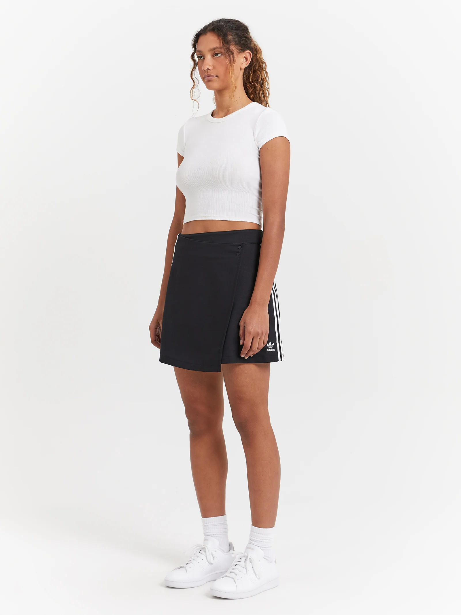 Adicolor Classics 3-Stripes Short Wrapping Skirt