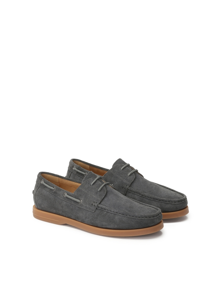 Slip-on sailing's style shoes