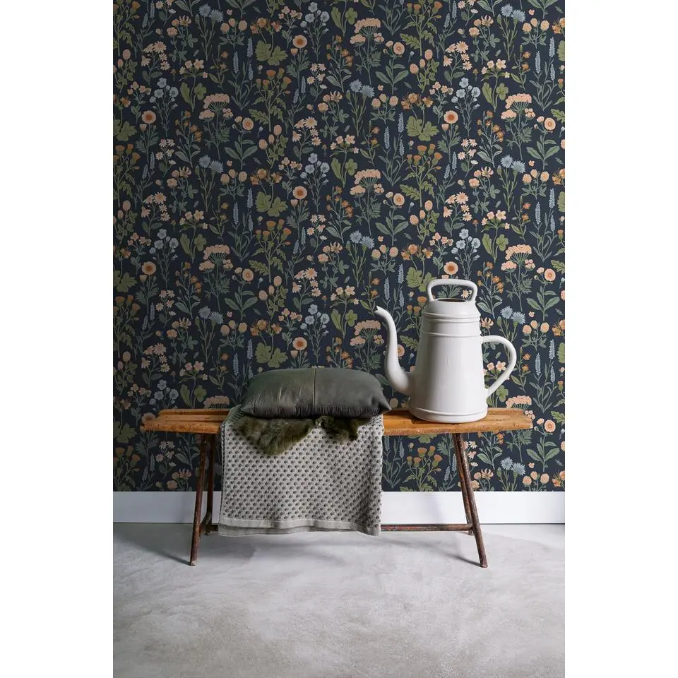 Sanders & Sanders behang veldbloemen donkerblauw - 50 x 900 cm