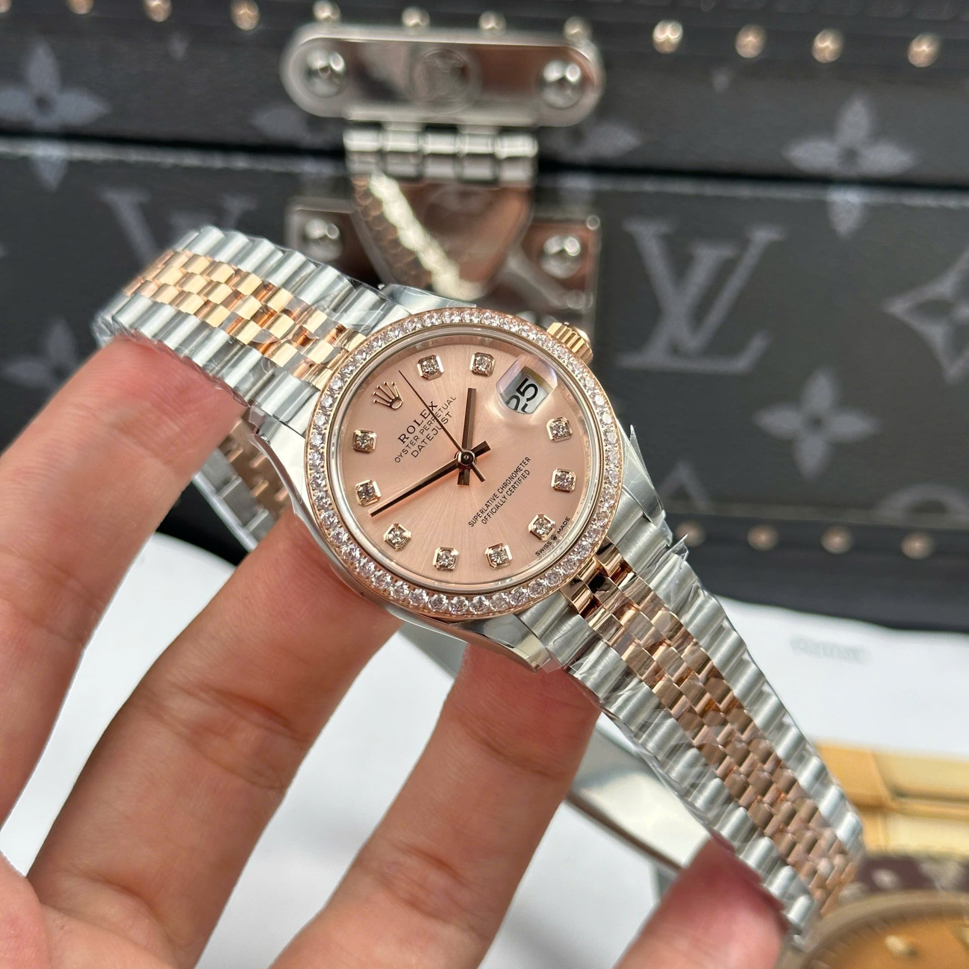 Rolex Datejust SS/RG Plated Pink Dial CZ Diamonds 31mm Jub AAA Replica