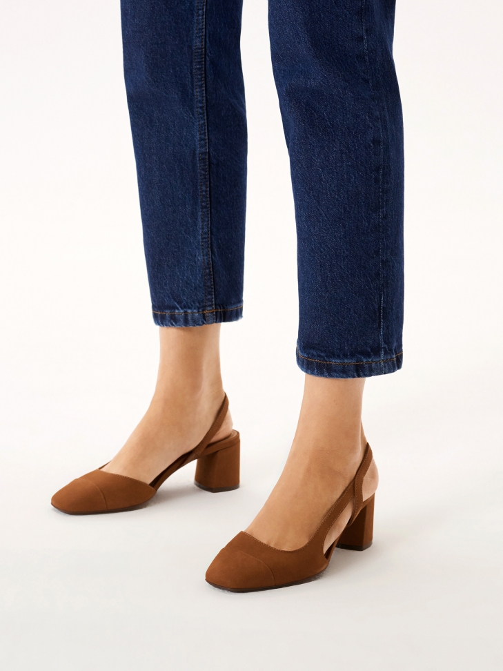 Cut-out nubuck chunky heel pumps