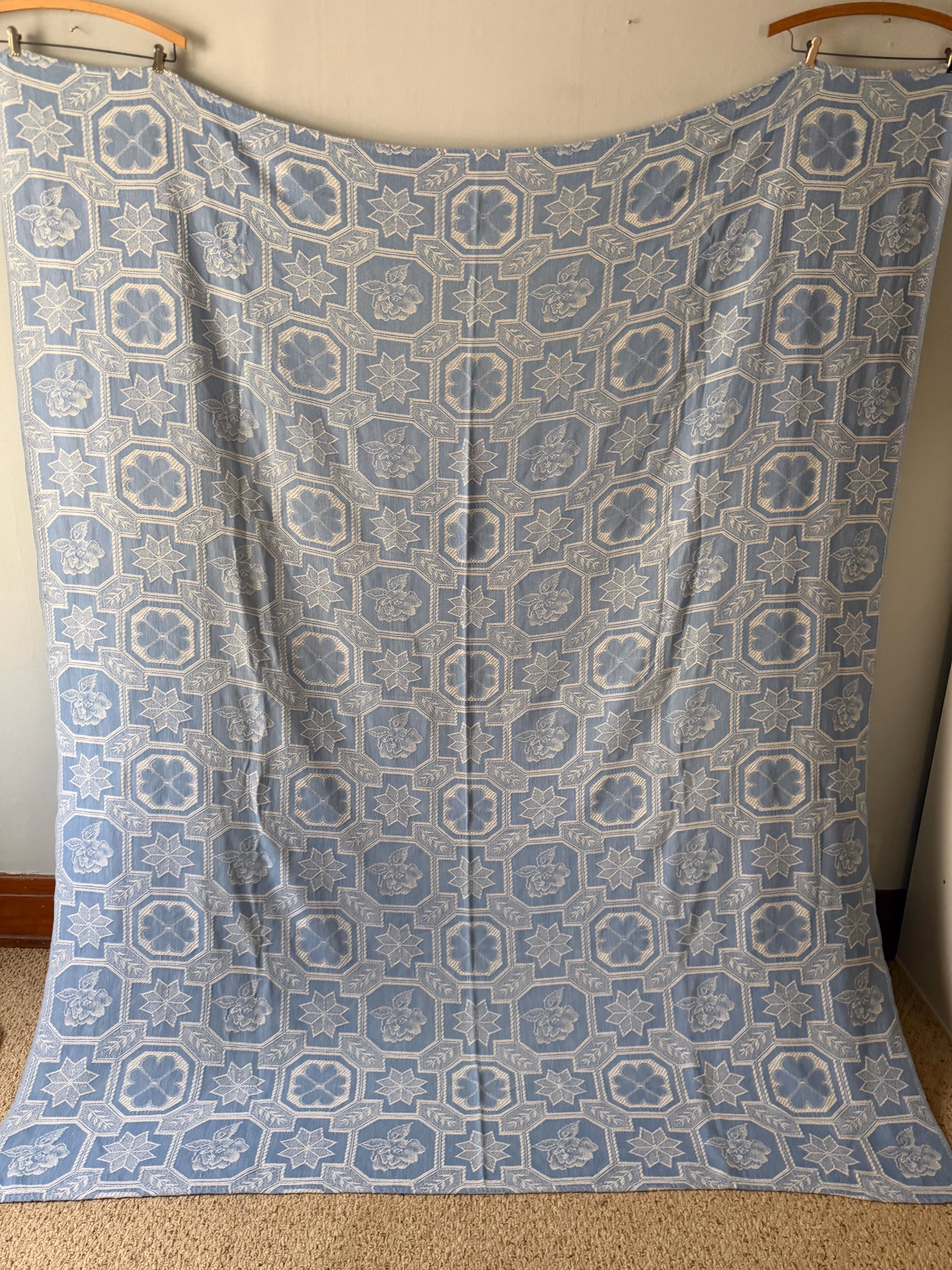 Vintage 1940s 1950s Cotton White and Cornflower Blue Bedspread summer weight