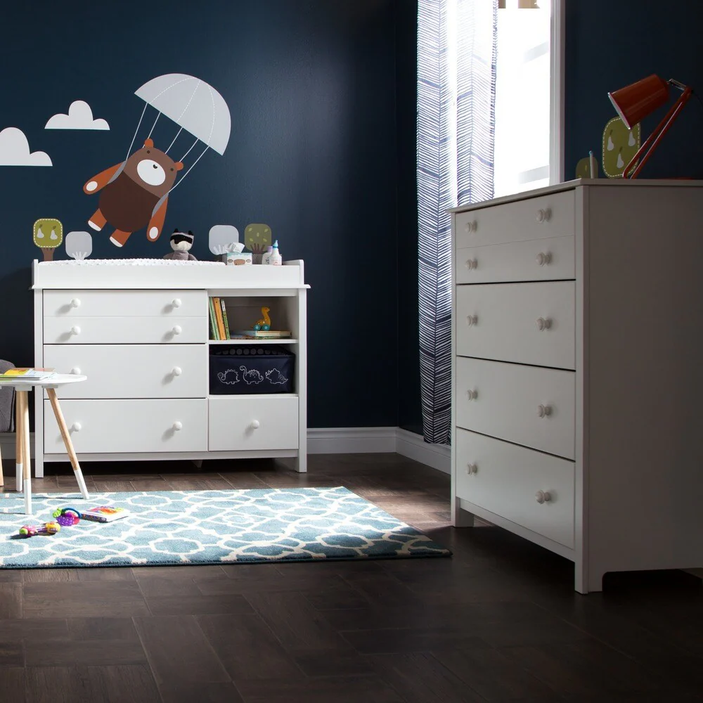 South Shore Little Smileys Changing Table and 4-Drawer Chest Set