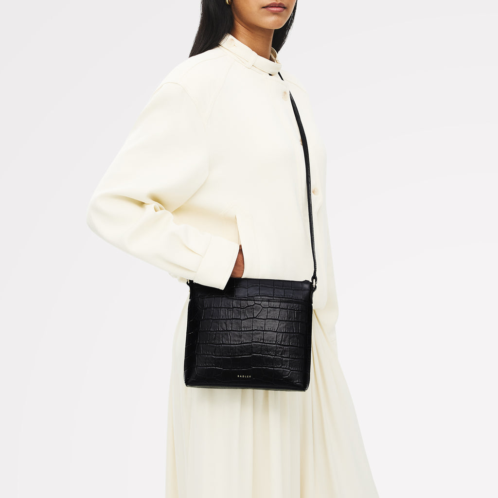 Pockets - Small Ziptop North-South Cross Body Bag