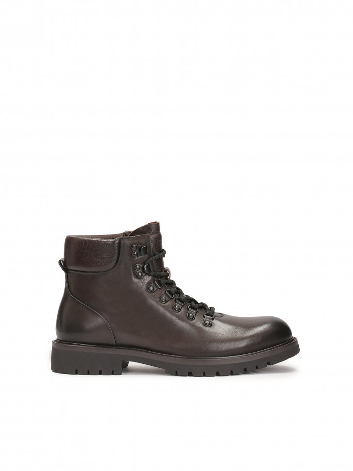 Warmed men's boots on trep sole