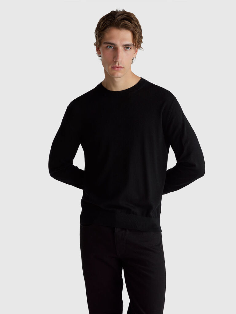 Black sweater in pure Merino wool