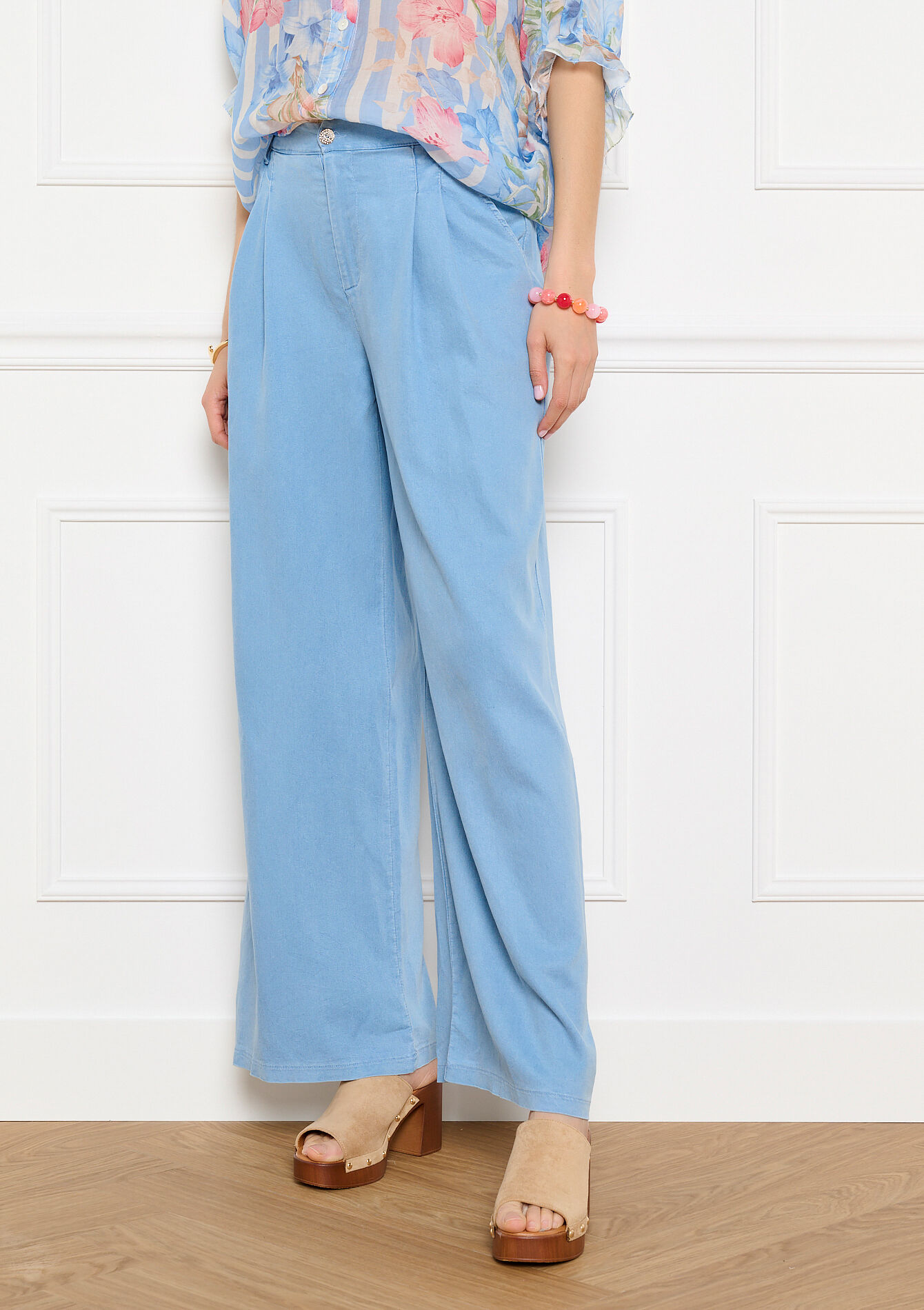 Soepele broek met wijde pijpen