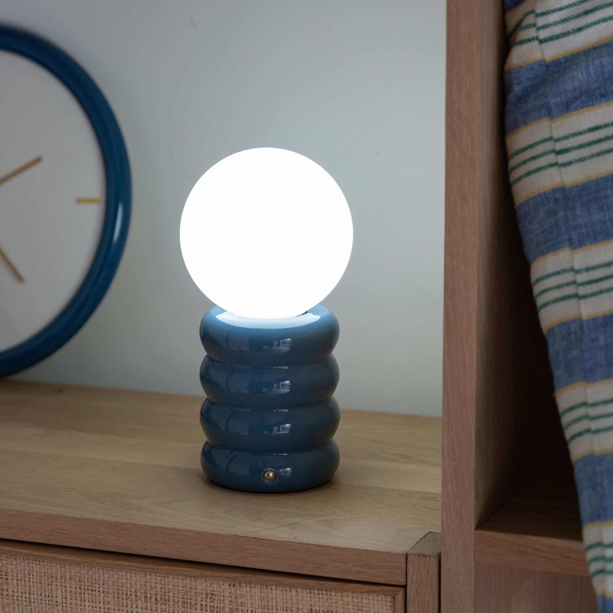 URANIA - Lampe à poser en céramique - bleu