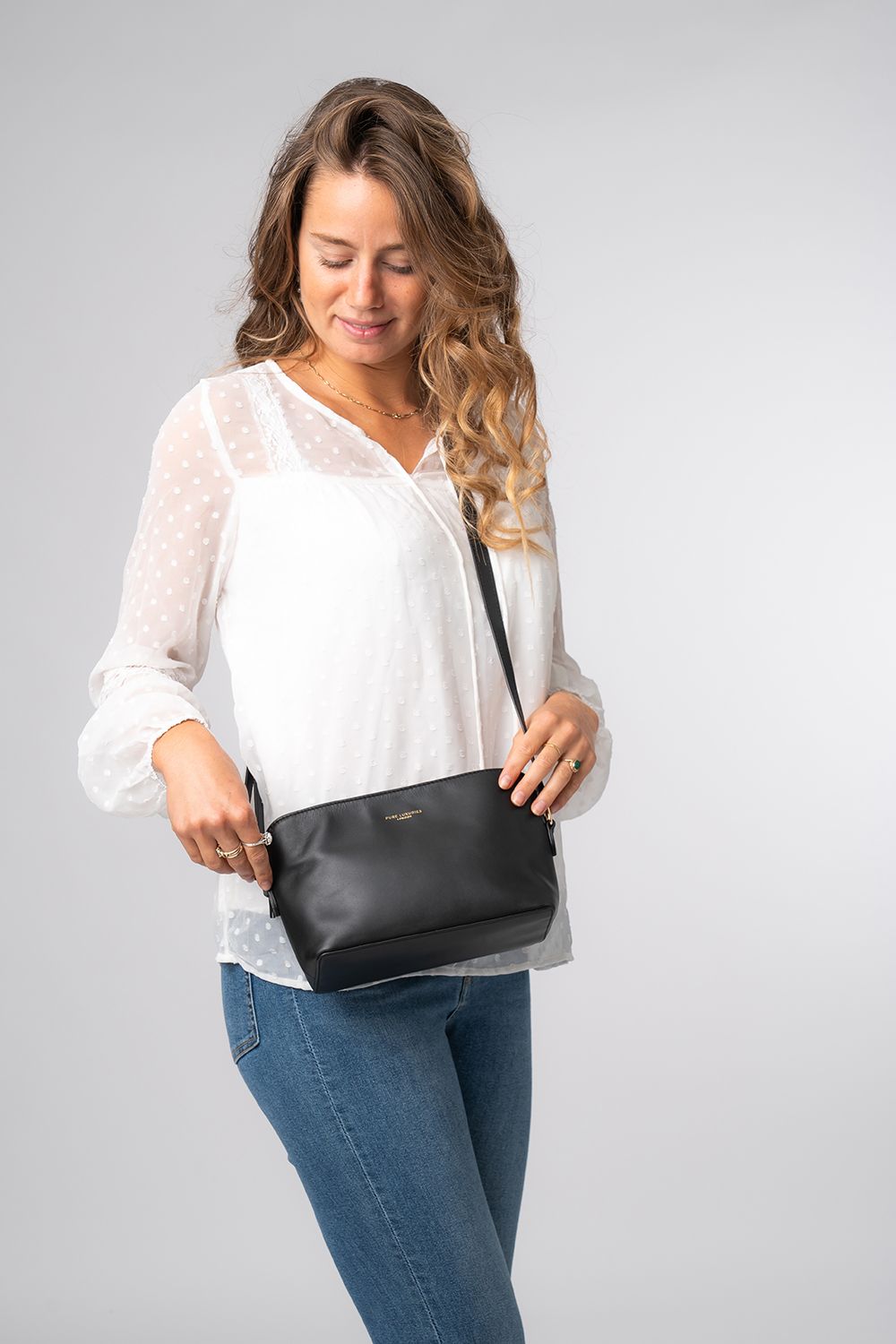 Pure Luxuries London Natalie' Leather Cross Body Bag