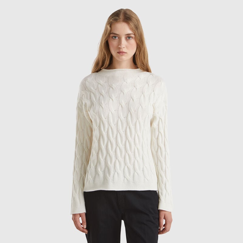 Cashmere blend sweater with cable knit