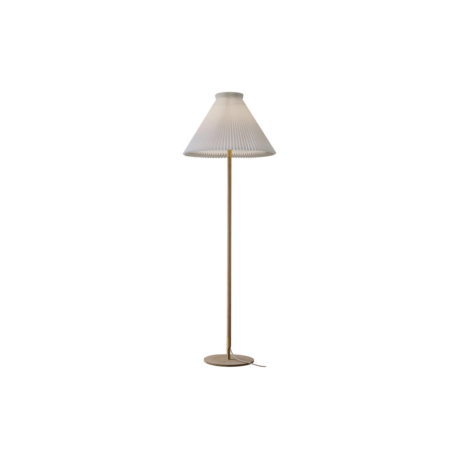 Le Klint 328 gulvlampe med standardsk&aelig;rm, s&aelig;bebehandlet eg