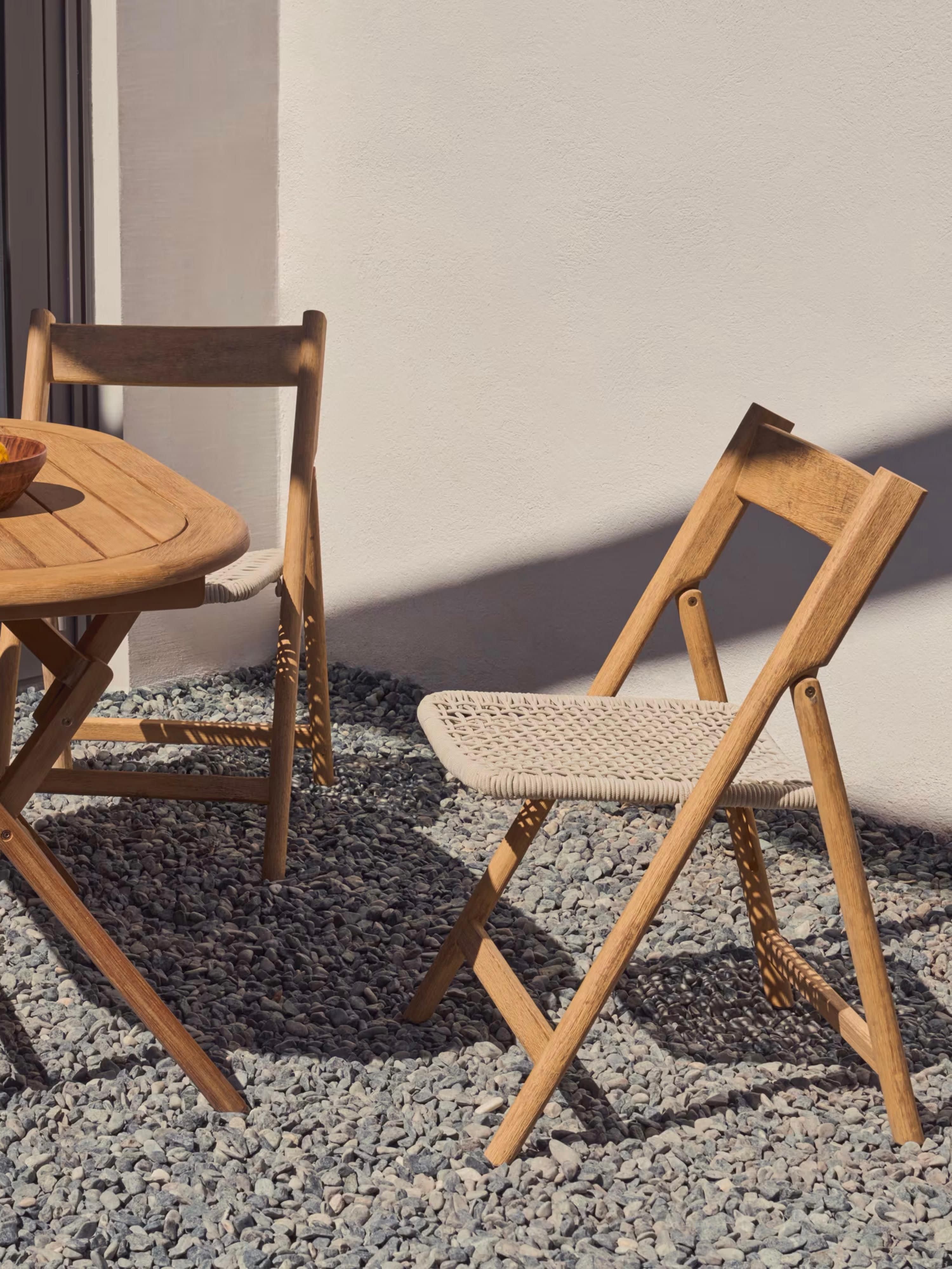 Klappbare Gartenstühle Dandara aus Akazienholz, 2er-Set