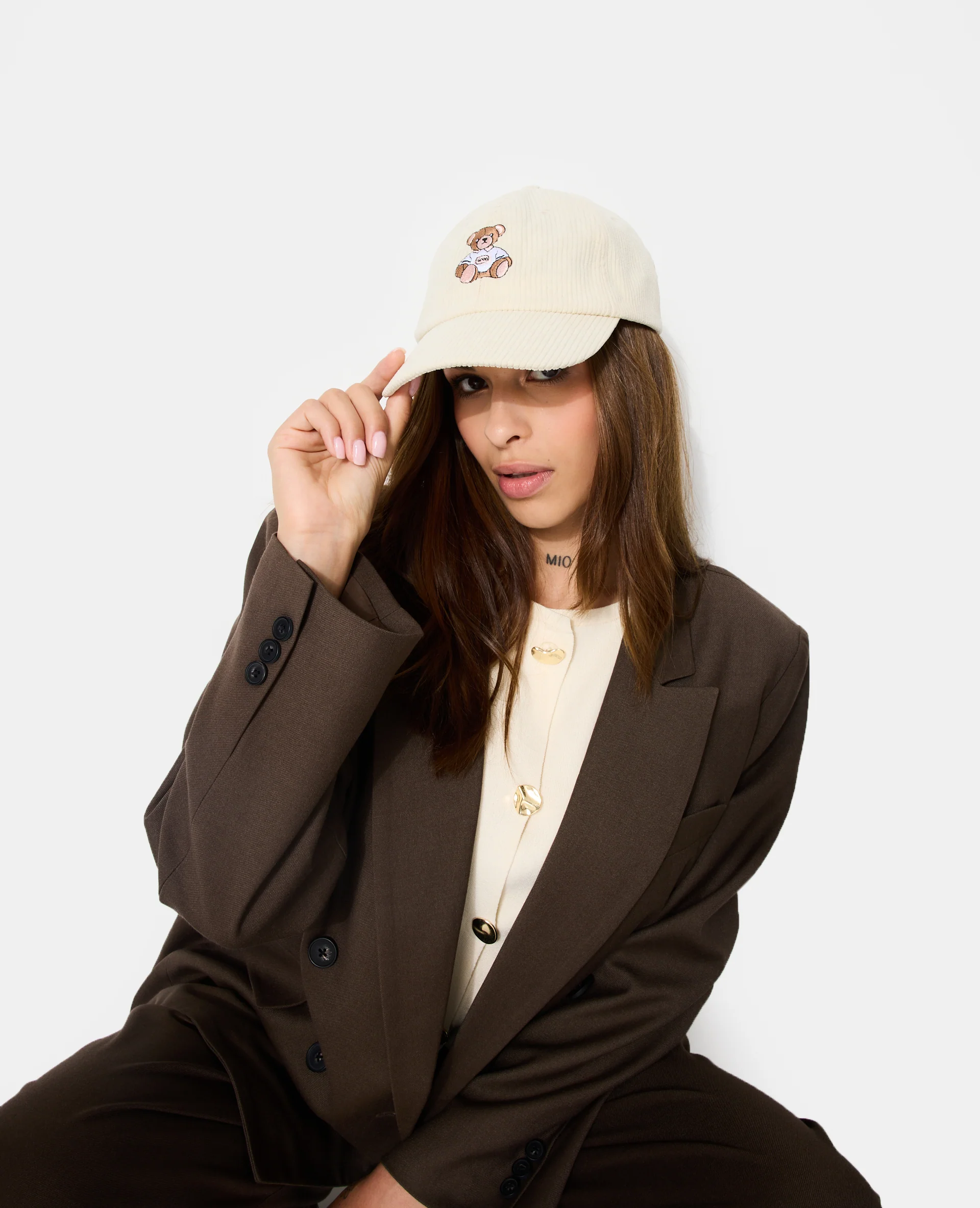 Casquette en velours avec ourson brodé