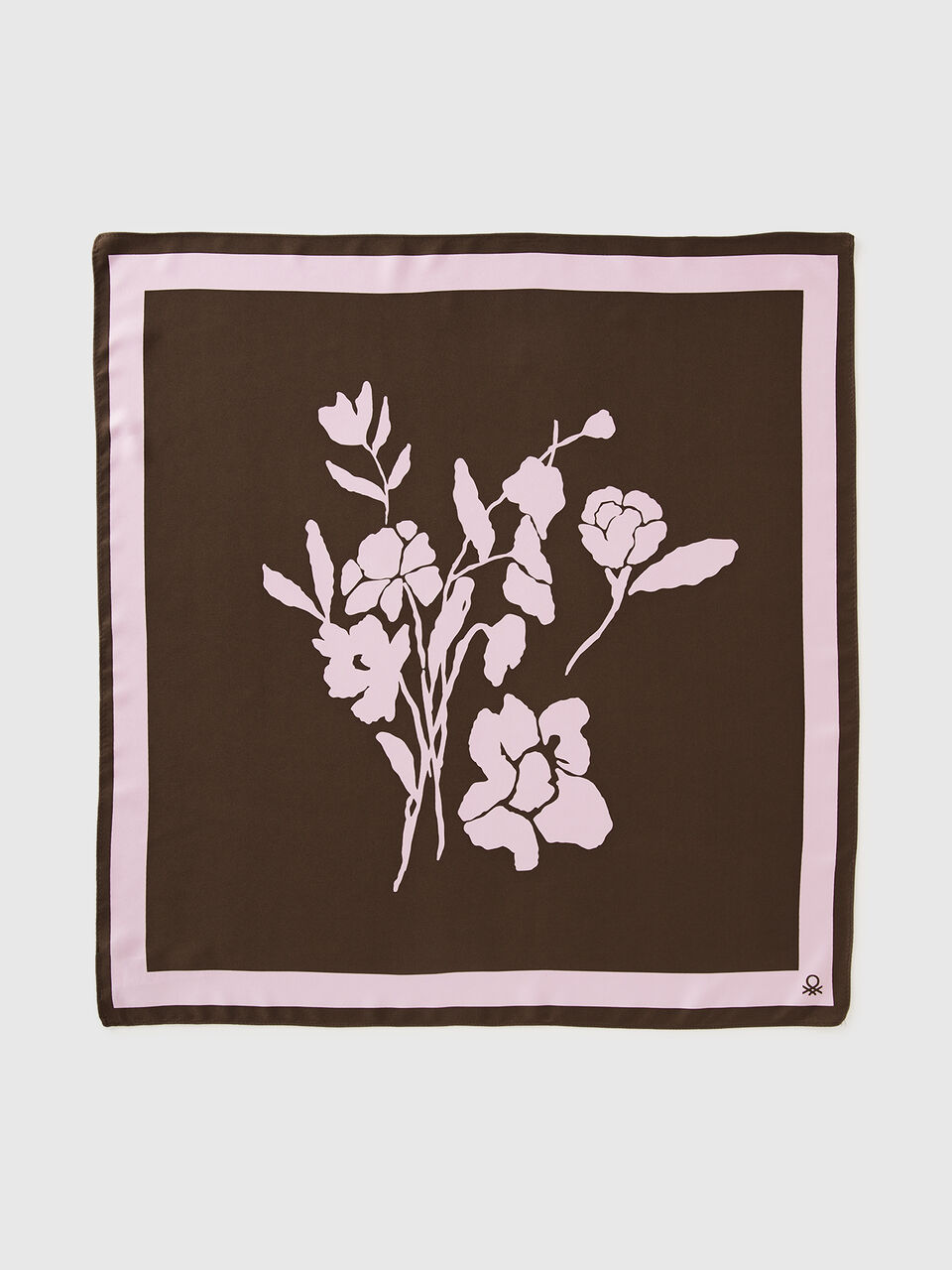 Scarf with floral print