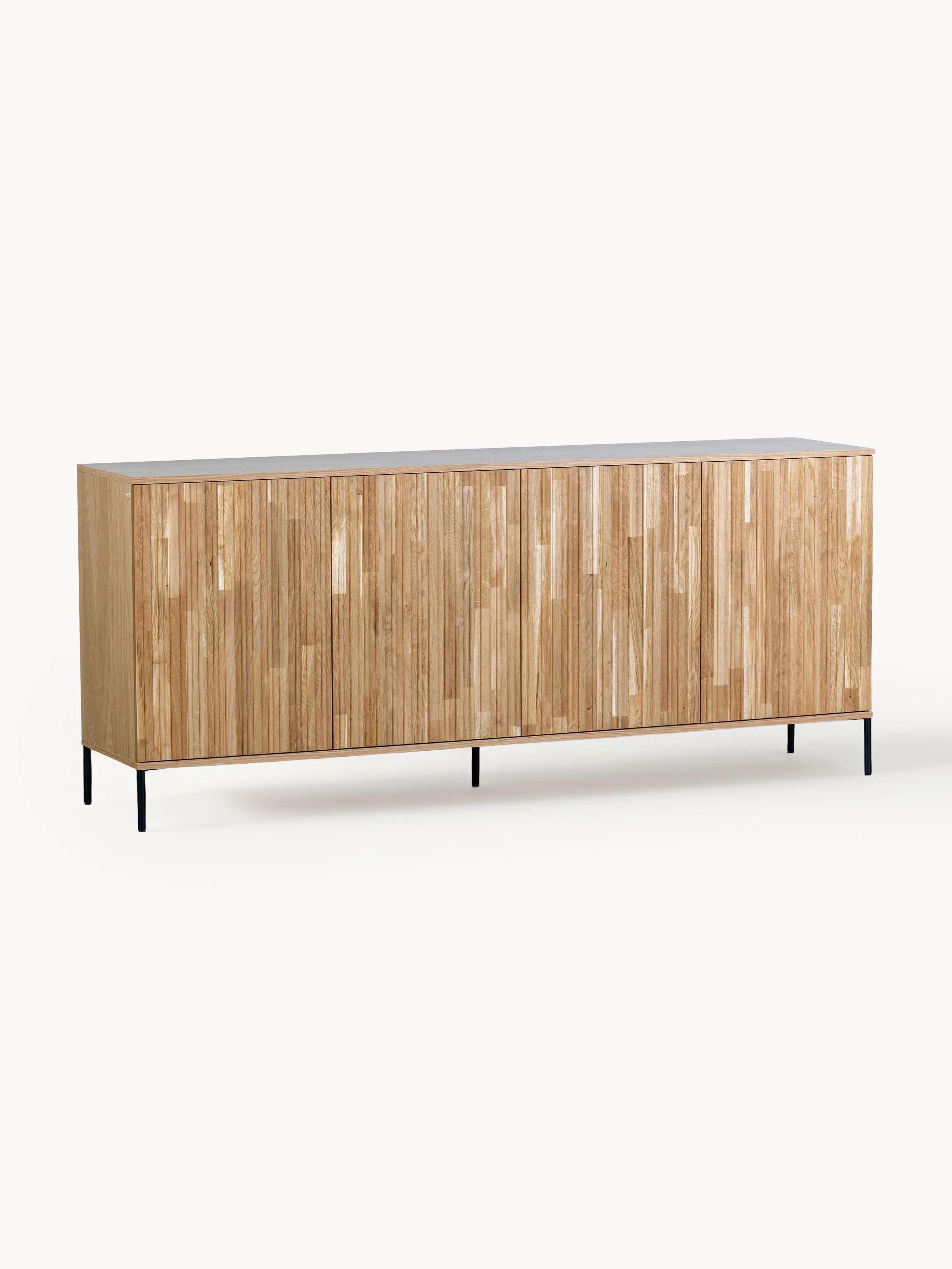 Sideboard Avourio aus Eichenholz mit geriffelter Front
