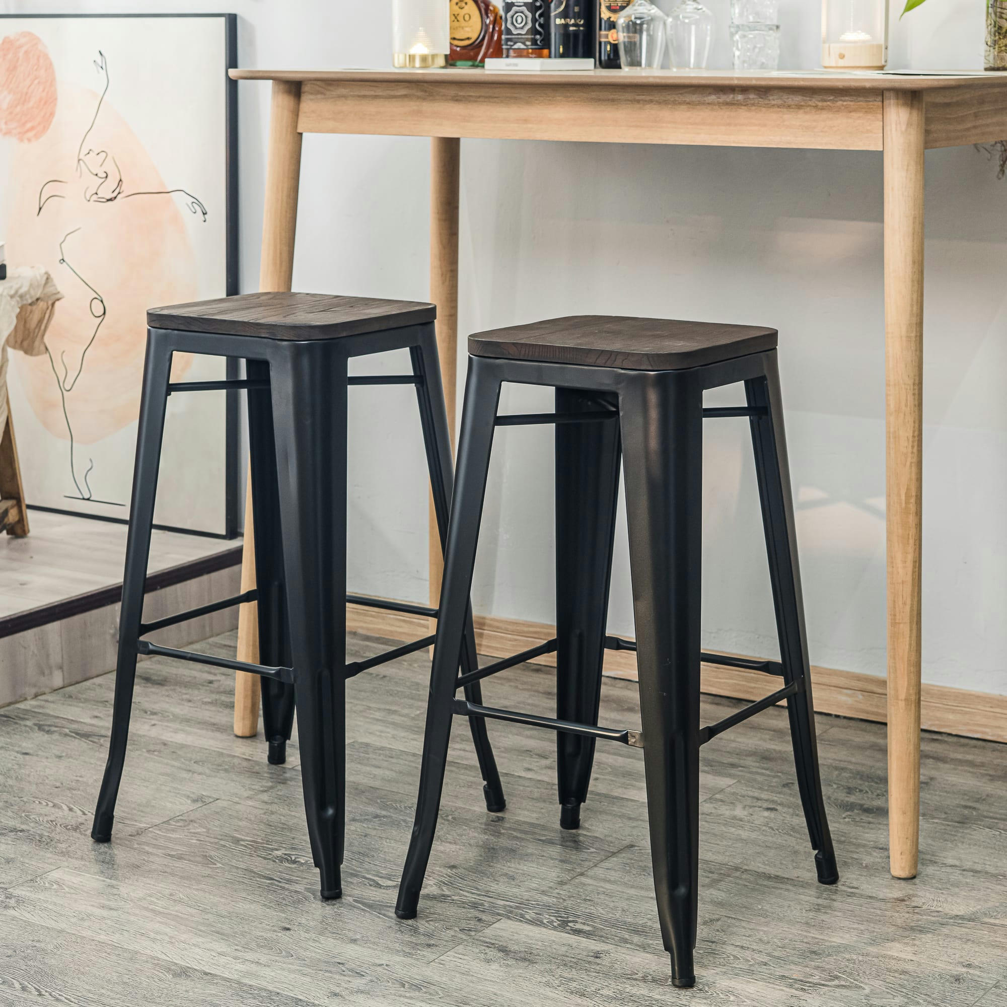 - Lot de 4 tabourets de bar en métal et frêne naturel