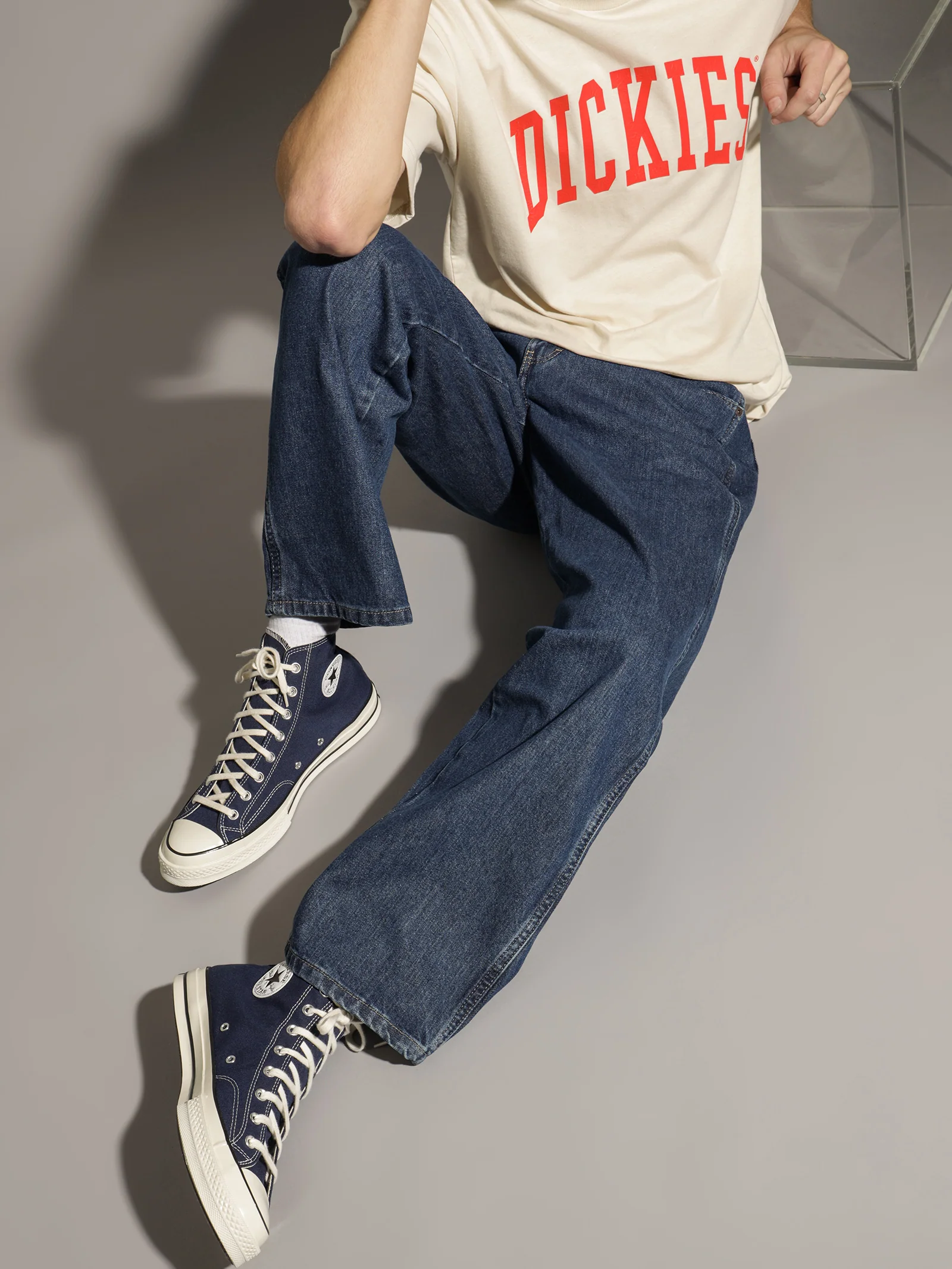 Relaxed Straight Fit 5-Pocket Jeans