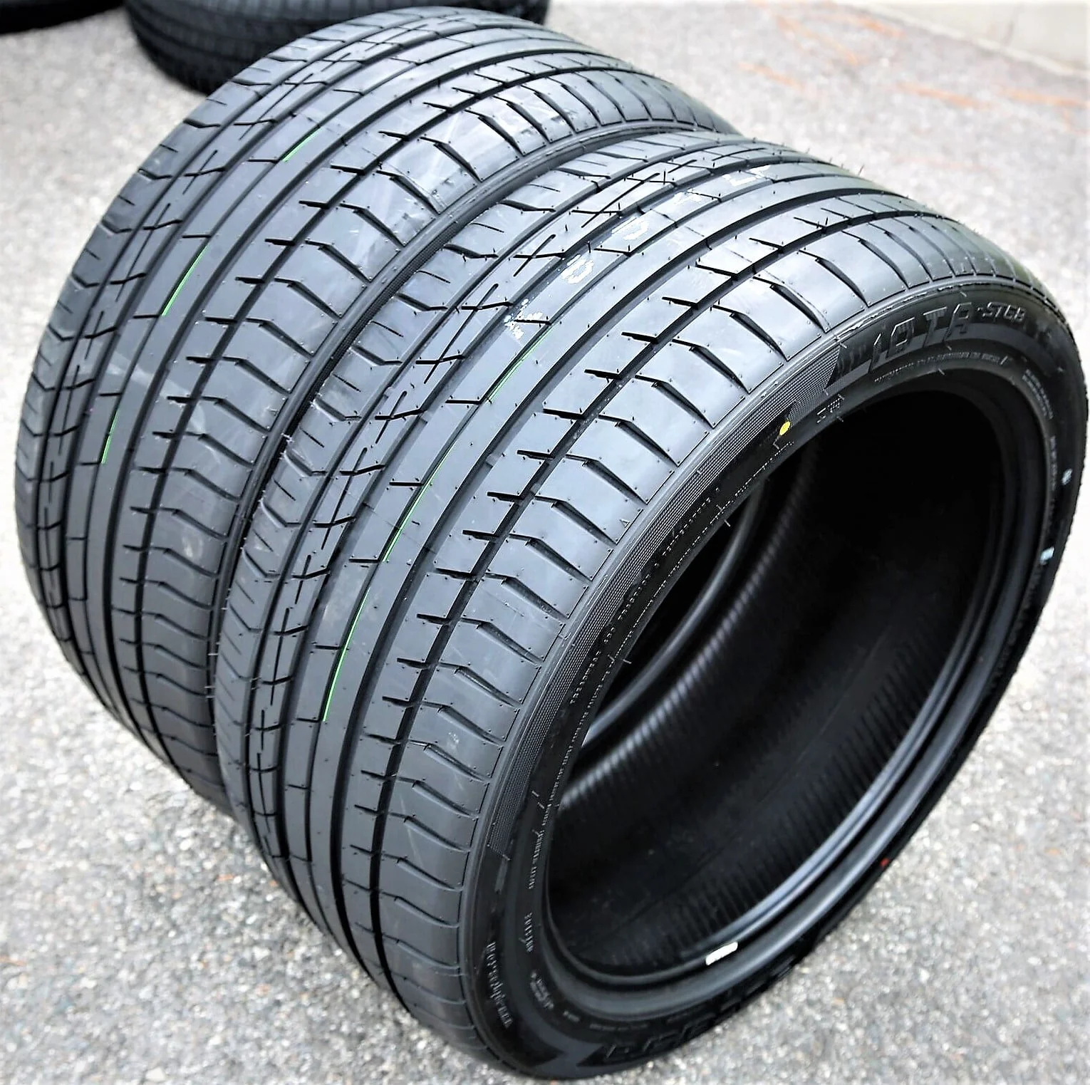 A pair of 2(2) 295/40R20 ZR 110Y XL A/S performance tires are suitable for: 2013 Jeep Grand Cherokee SRT, 2007-10 Mercedes-Benz ML63 AMG base