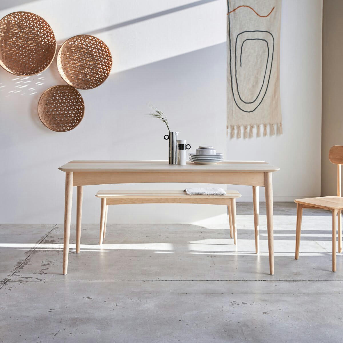 JOSEF - Table en frêne olivier massif français 4/6 pers.