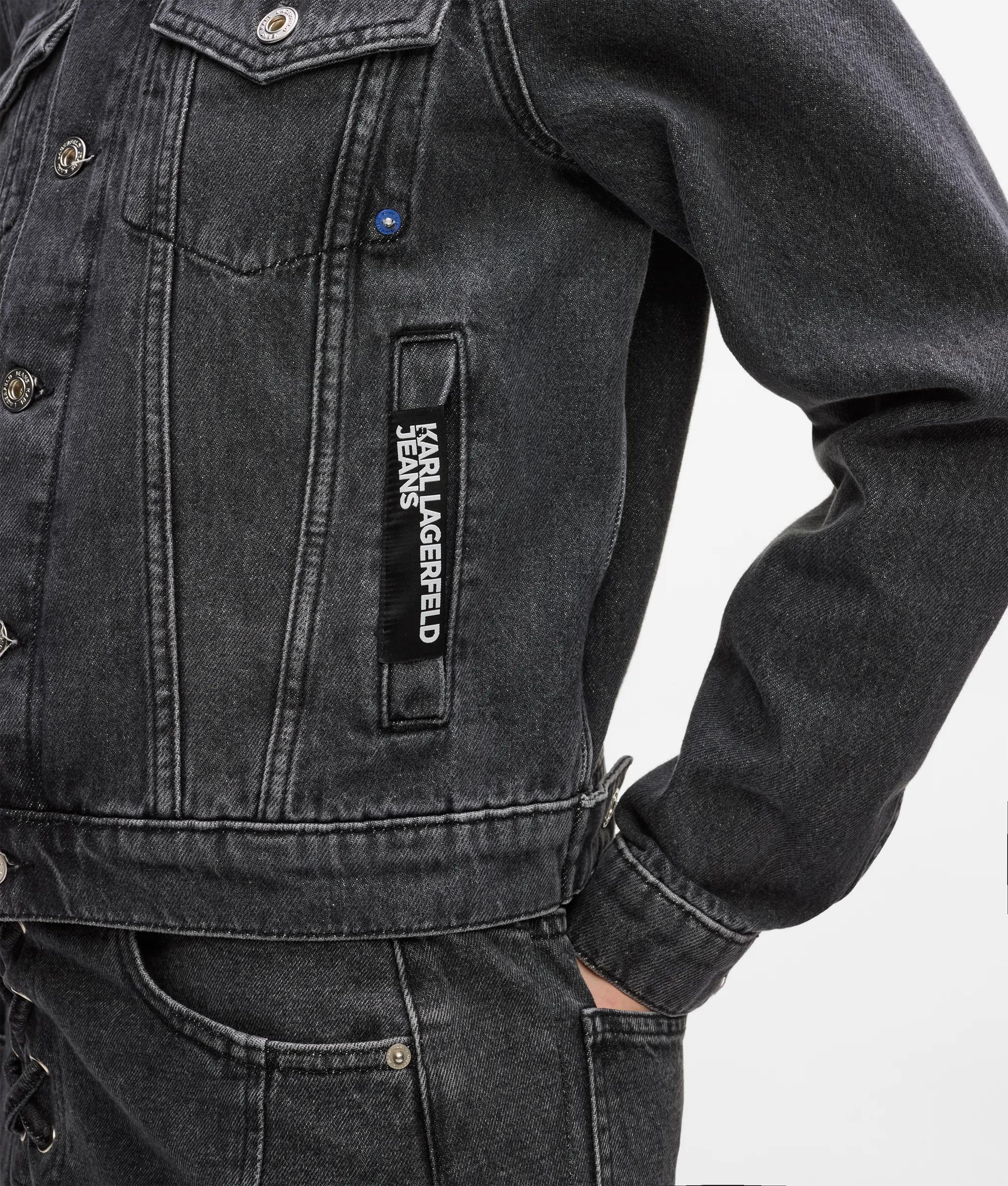 Veste en denim à coupe droite