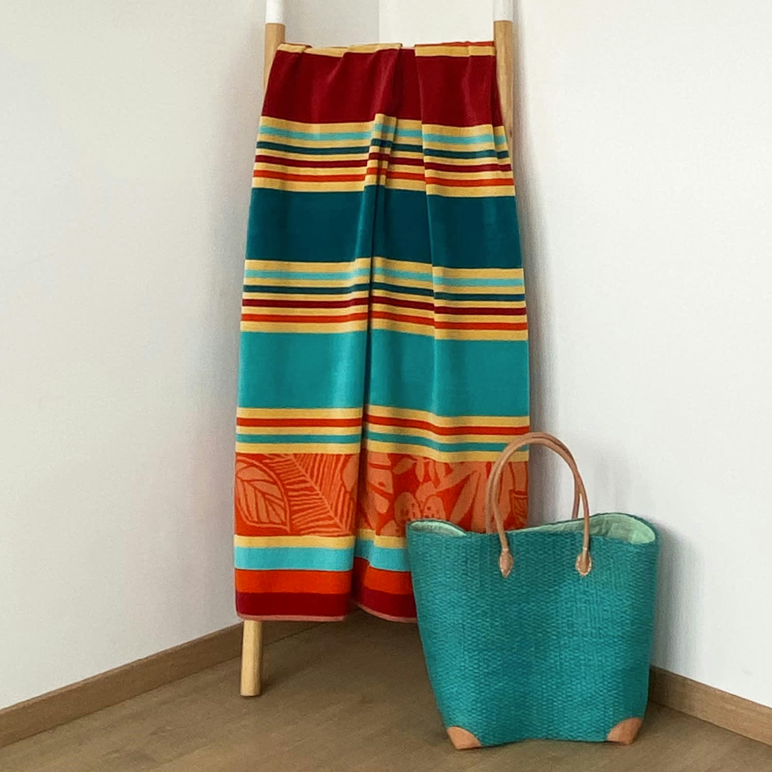 RAYURES AVEC MOTIFS ÉPONGE VELOURS CISELÉE - Serviette de plage éponge velours ciselée Zebrina 90x170 bleu canard