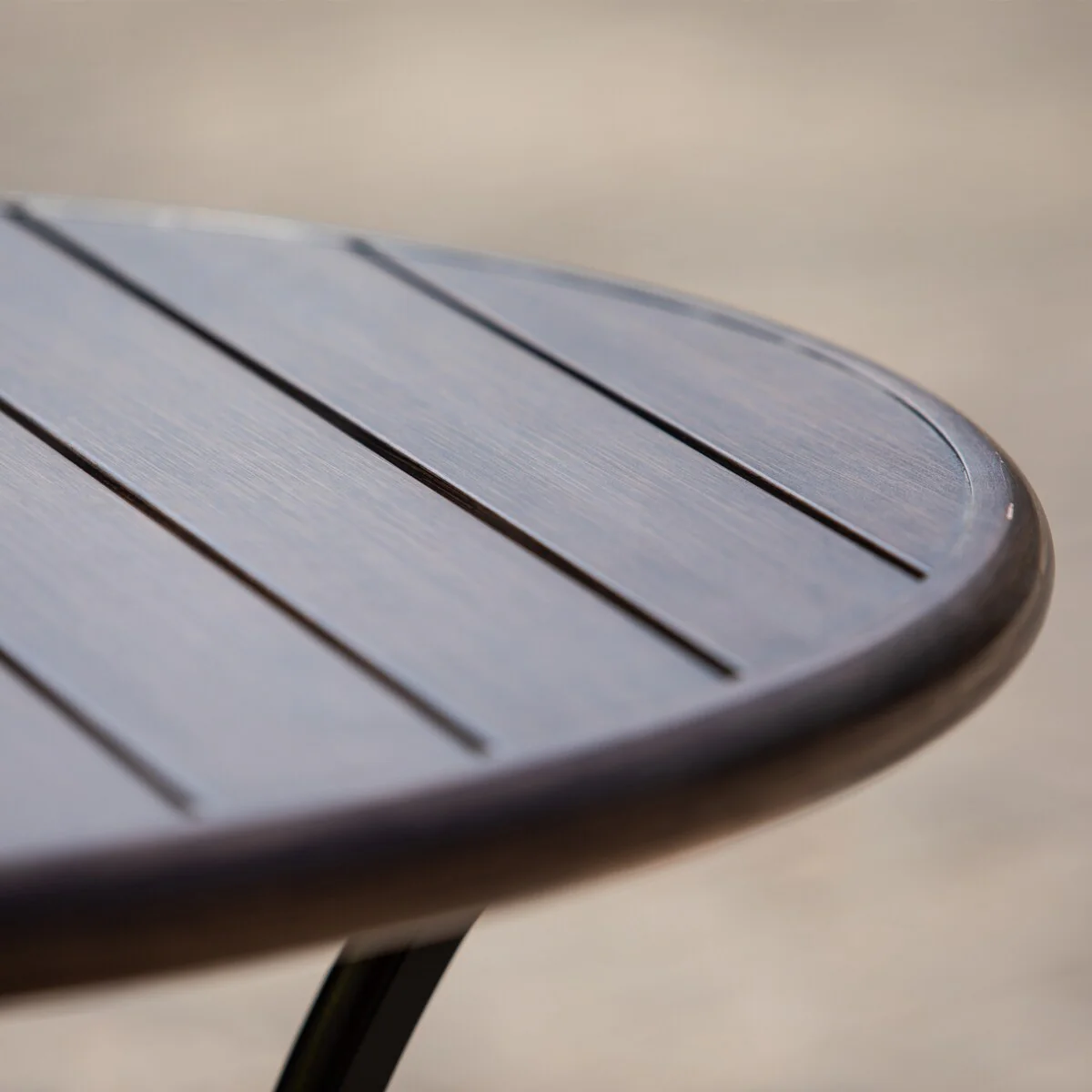 Direct Wicker Modern Style Steel Courtyard Round Bar Table