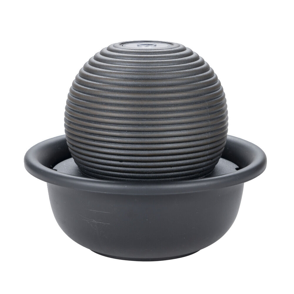 Fontaine à eau électrique forme boule noire plastique et métal 18,5xH18cm