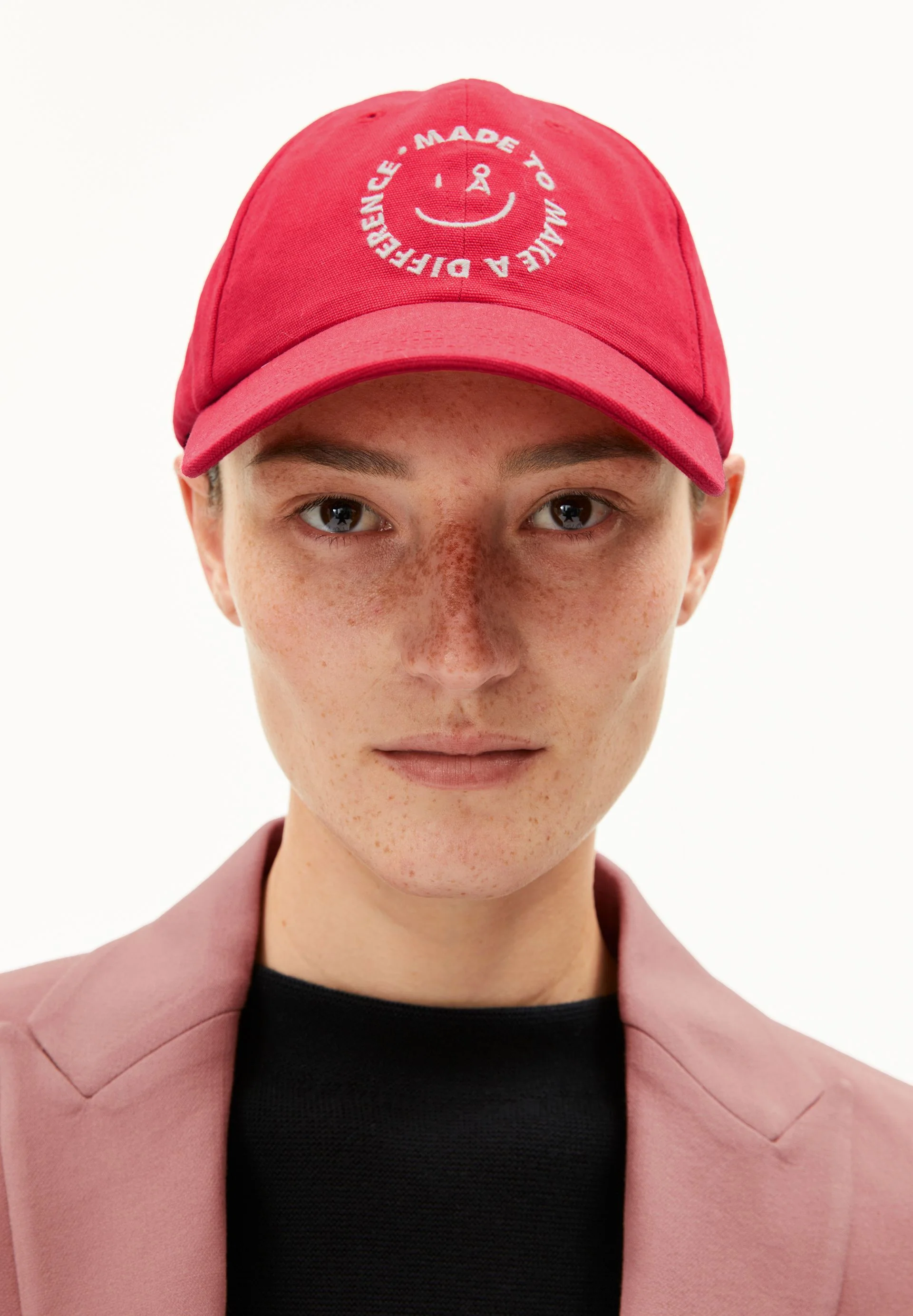 YENAAS SMILEY Å KAPPE