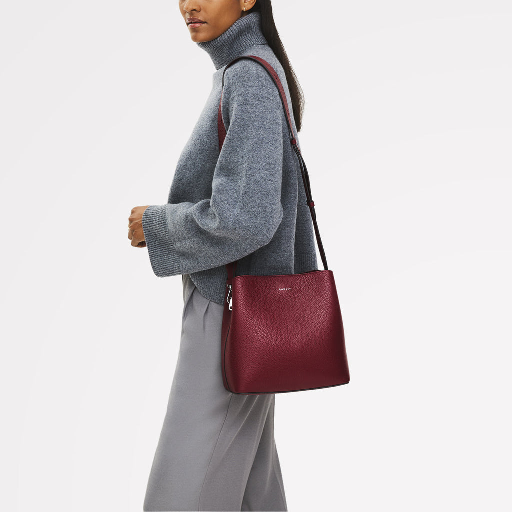 Dukes Place - Medium Compartment Cross Body Bag