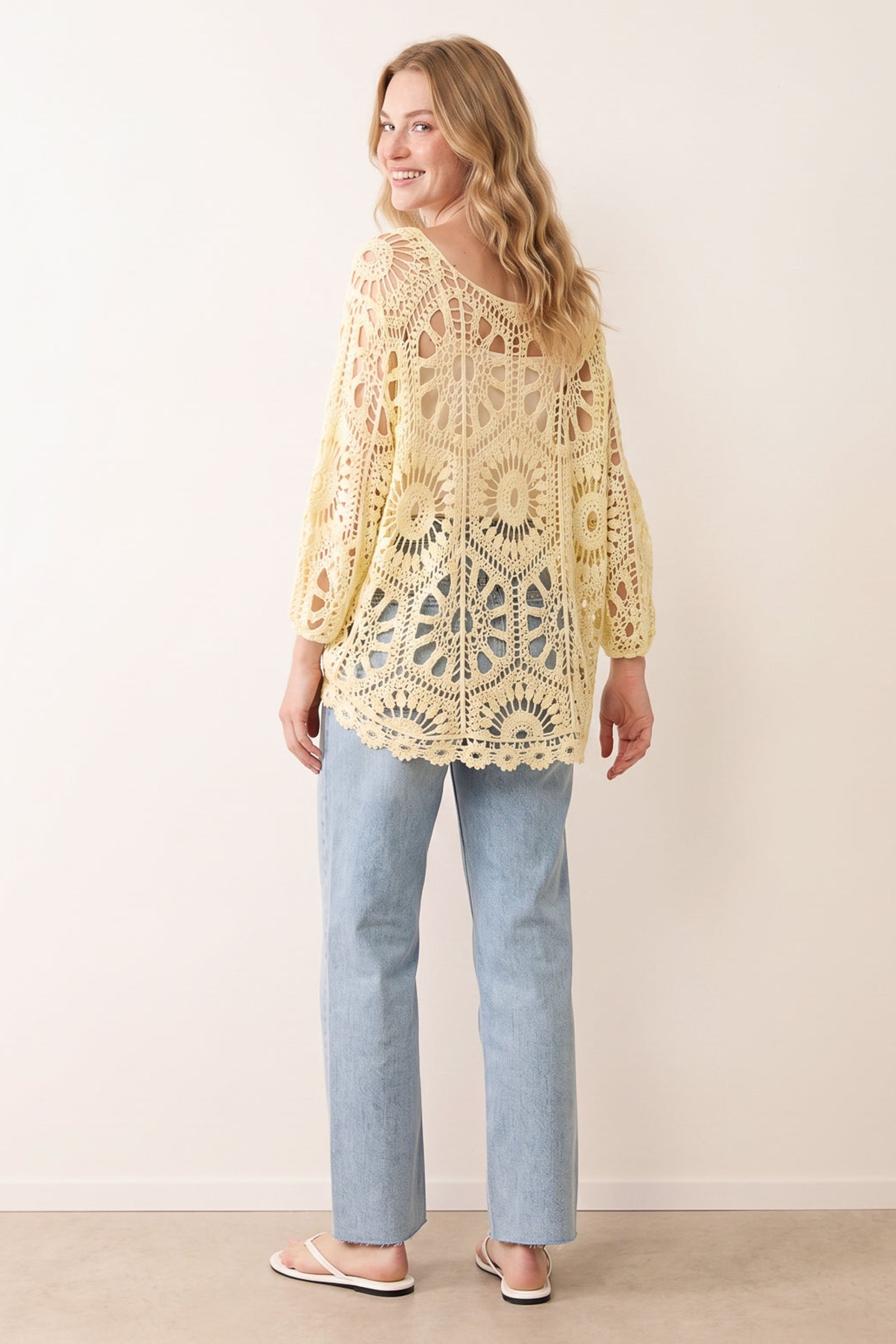 Blue Vanilla Lemon Crochet Detailed Kimono Top