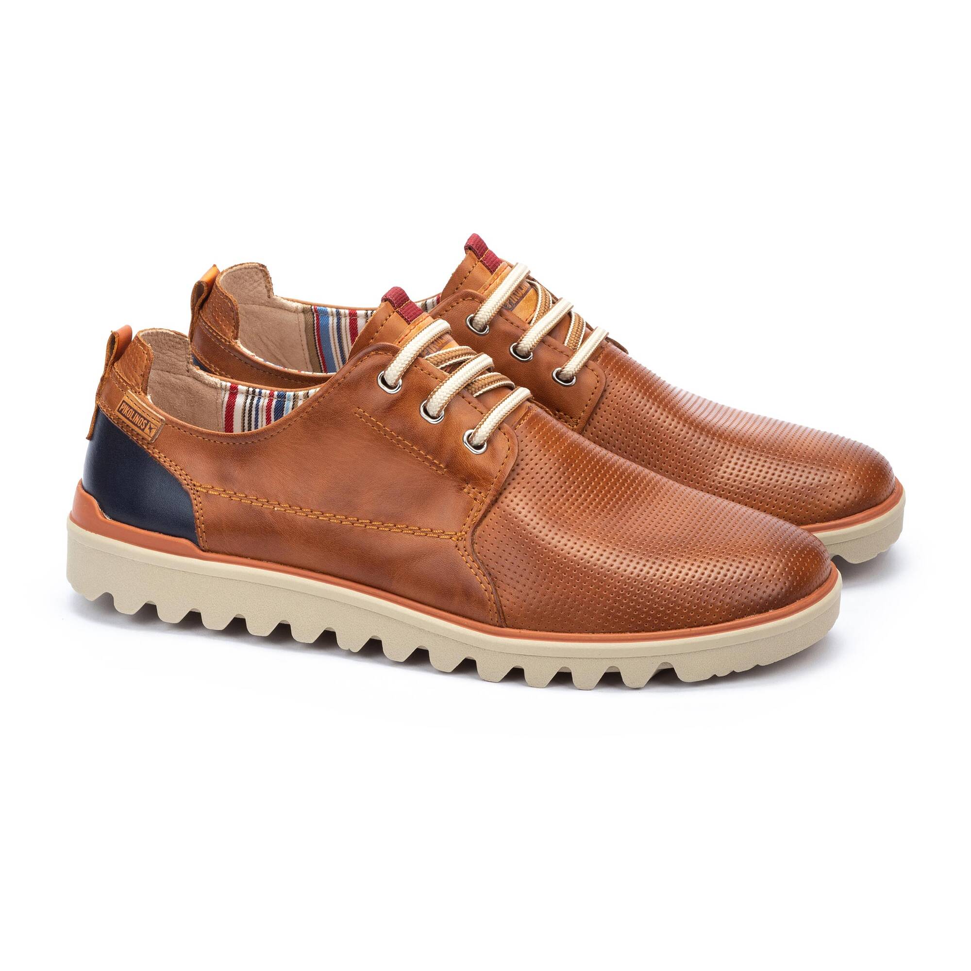 TABERNAS - Zapato con cordones y suela deportiva para hombre