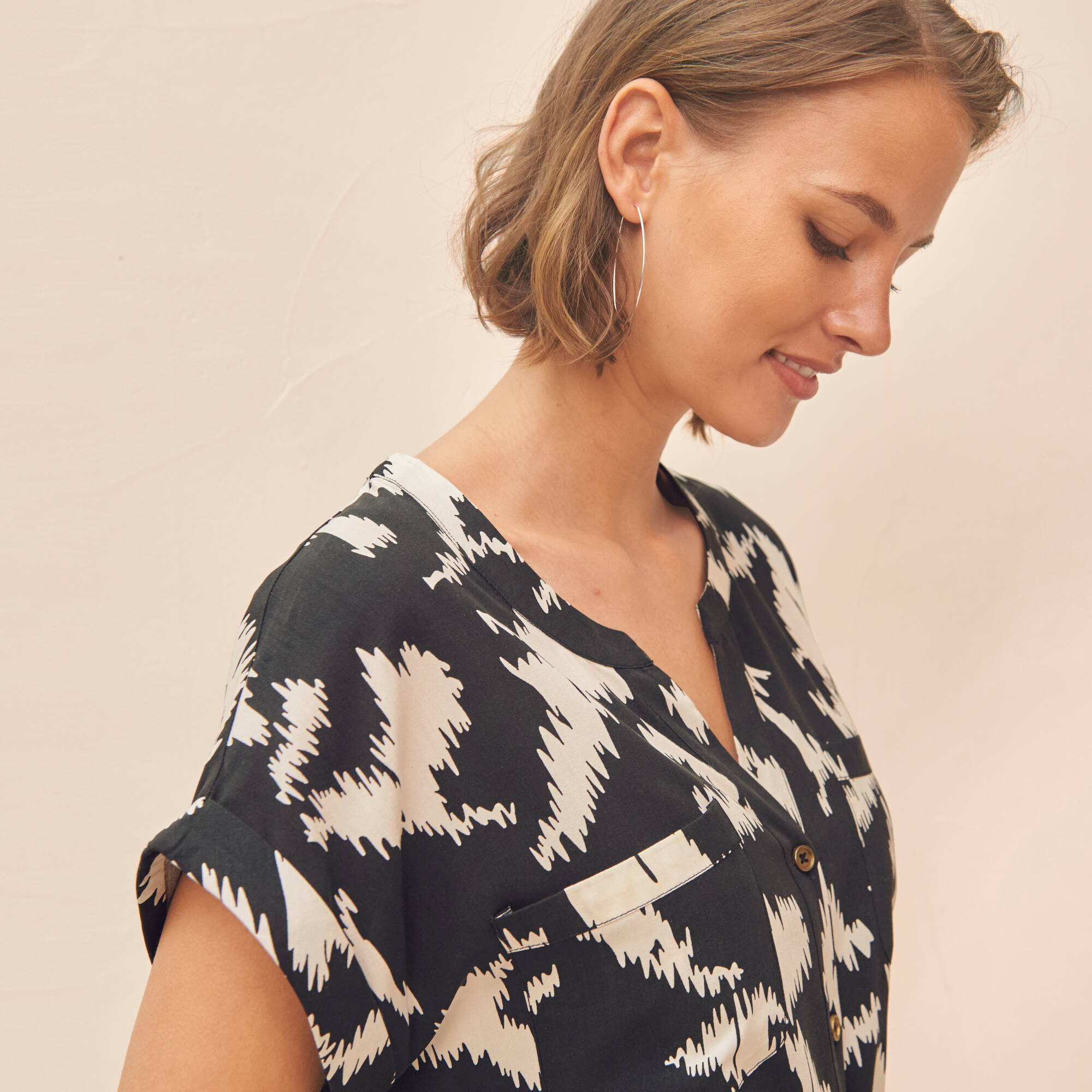 Robe saharienne imprimée, manches courtes