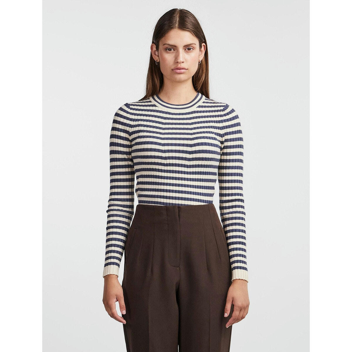 Pull marinière, détails boutons