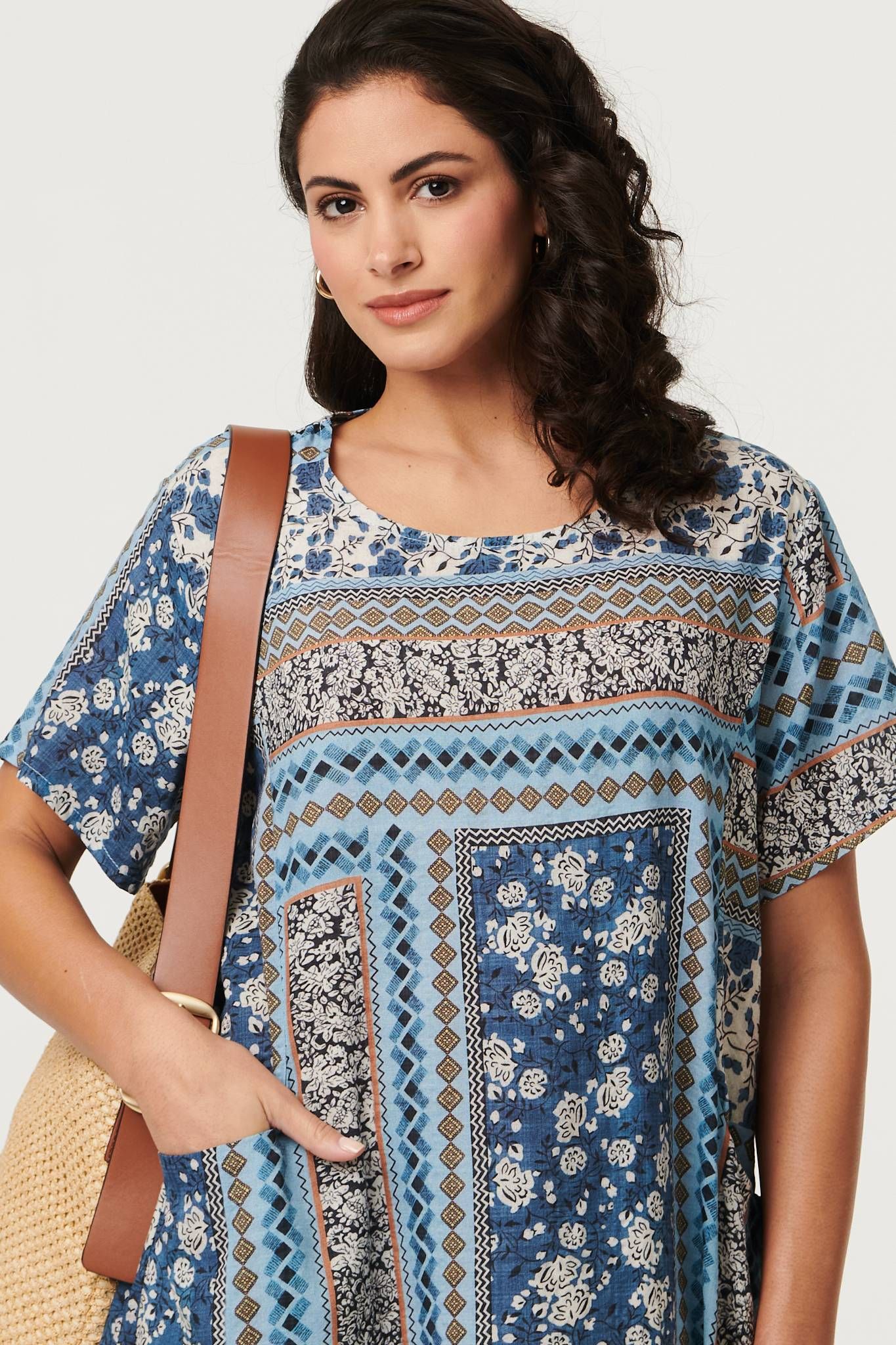 Izabel London Mosaic Print Short Sleeve Shift Dress