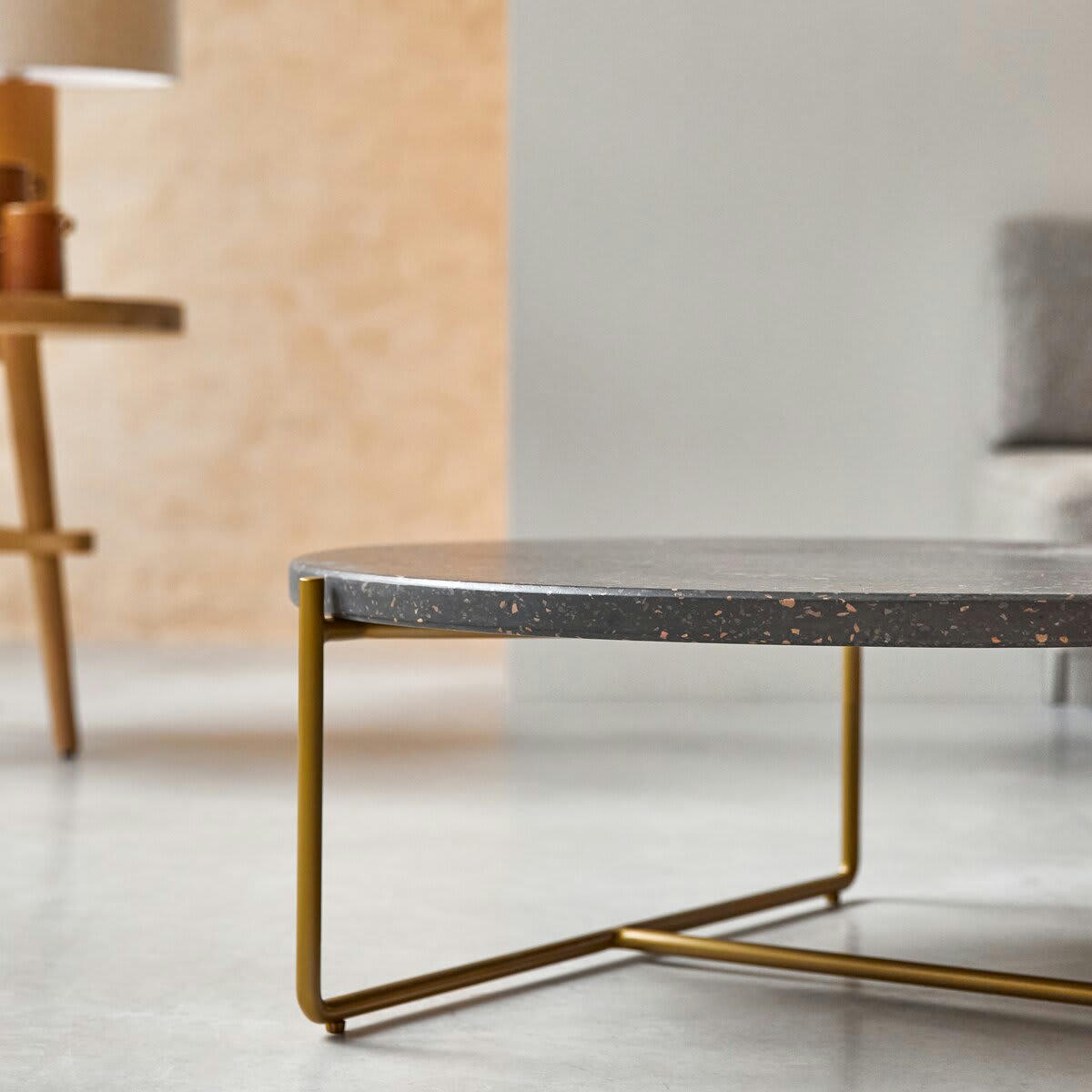 ANATOLE - Table basse en terrazzo et métal grey