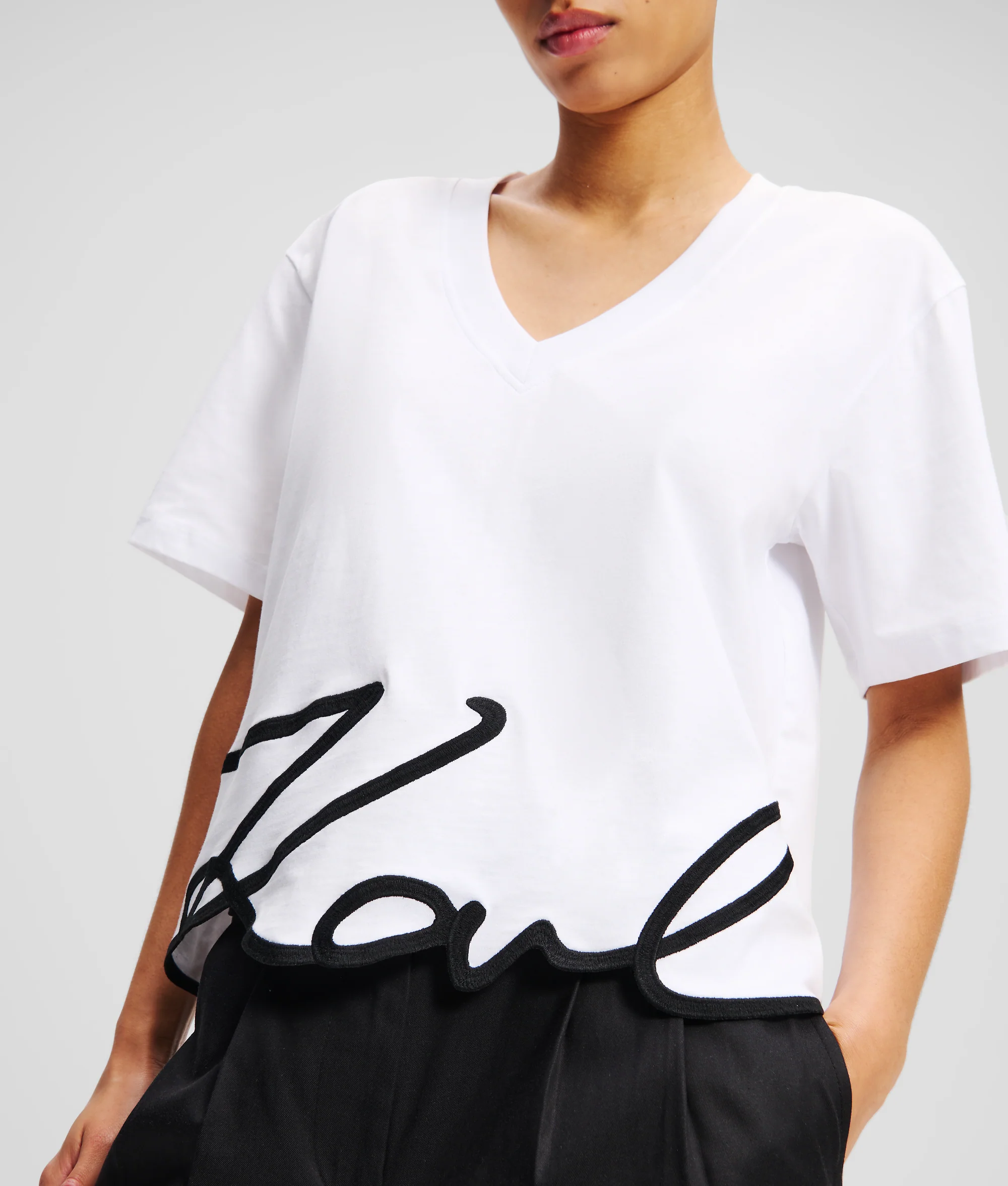 T-shirt col en v signature