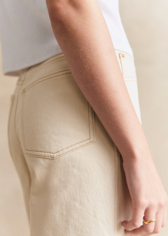 Le Crop Buttoned